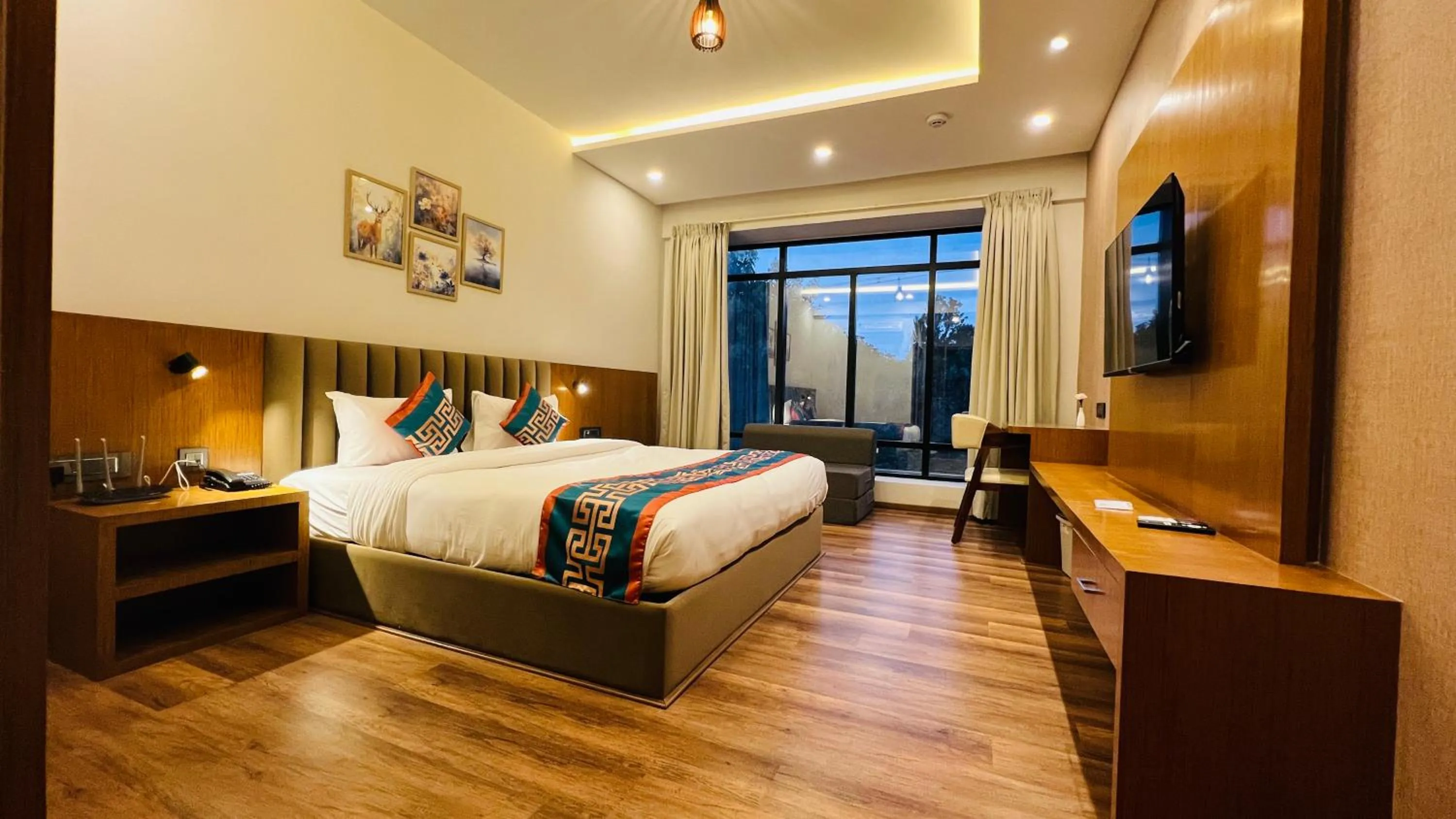 Bed in Hotel Aashraya