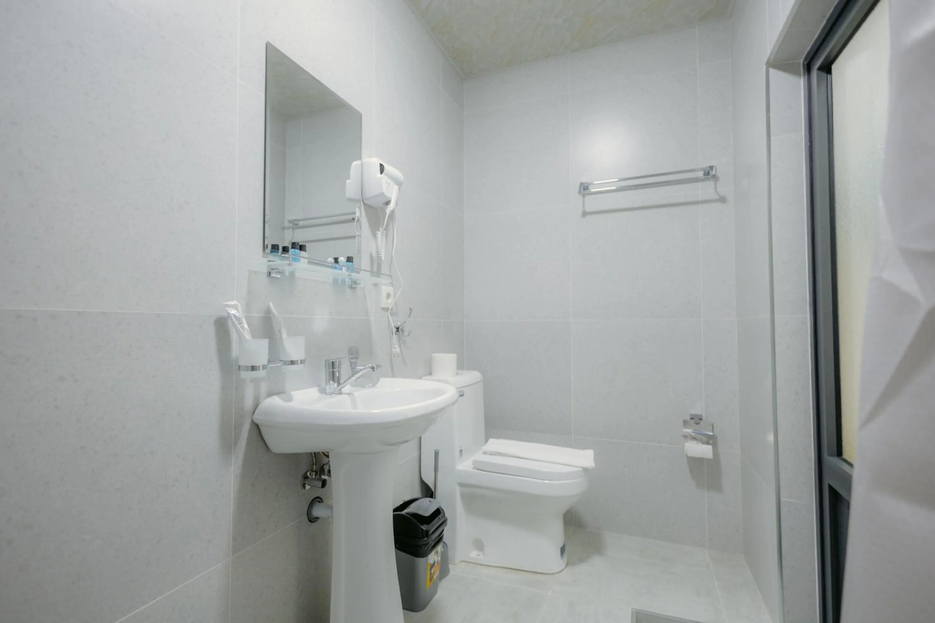 Shower in SADI Hotel