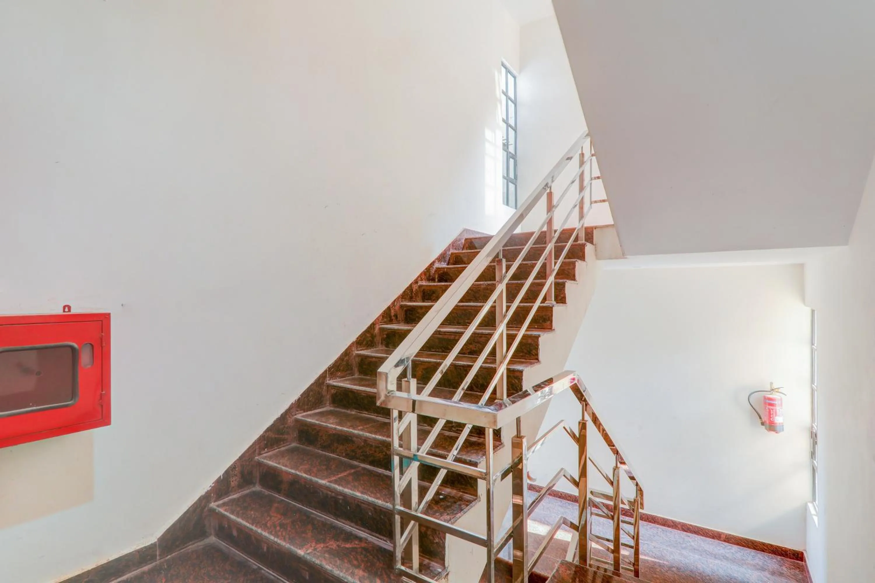 Lobby or reception in Super Collection O Chitaipur IIT BHU Campus Varanasi