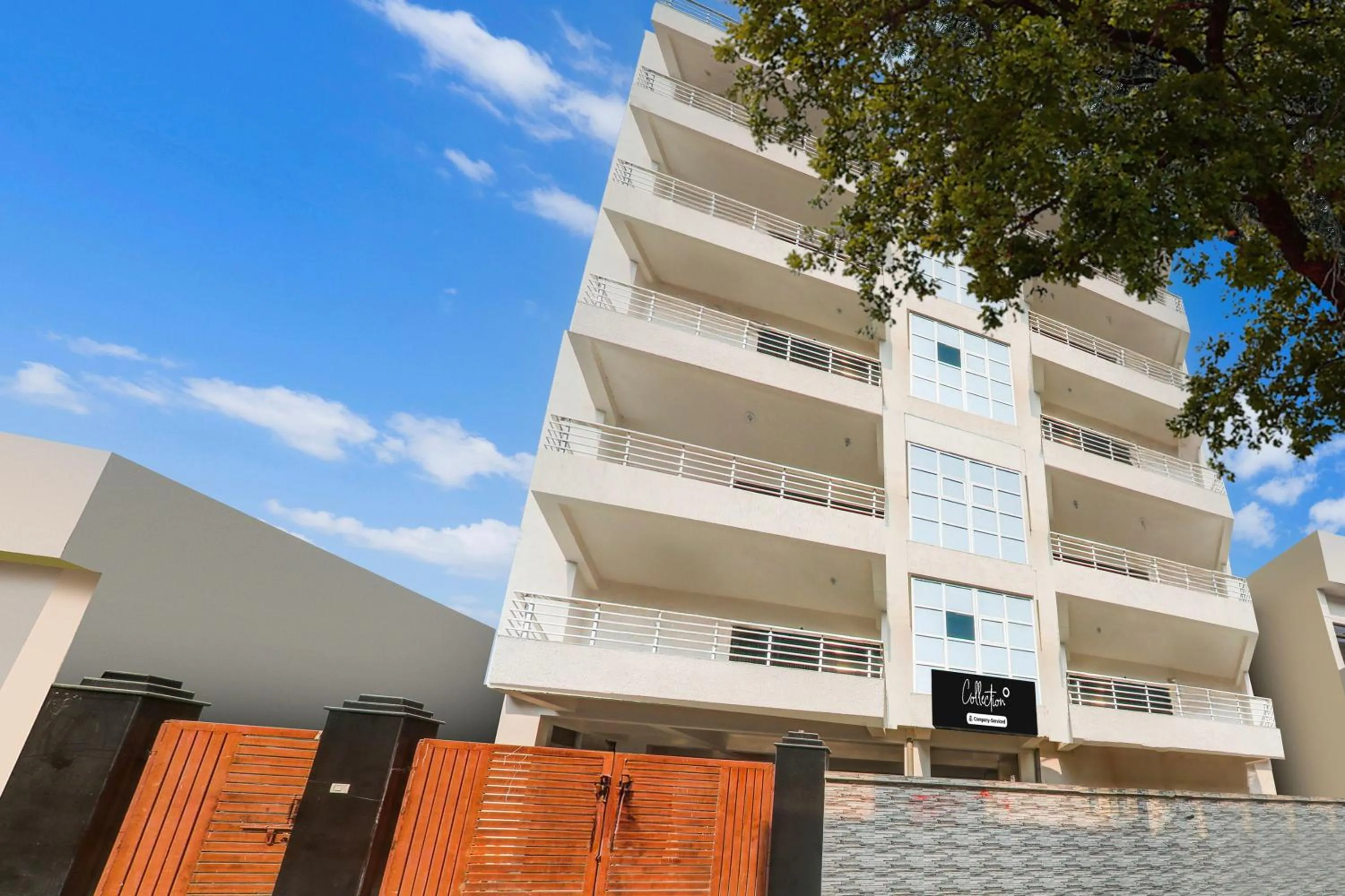 Facade/entrance in Super Collection O Chitaipur IIT BHU Campus Varanasi