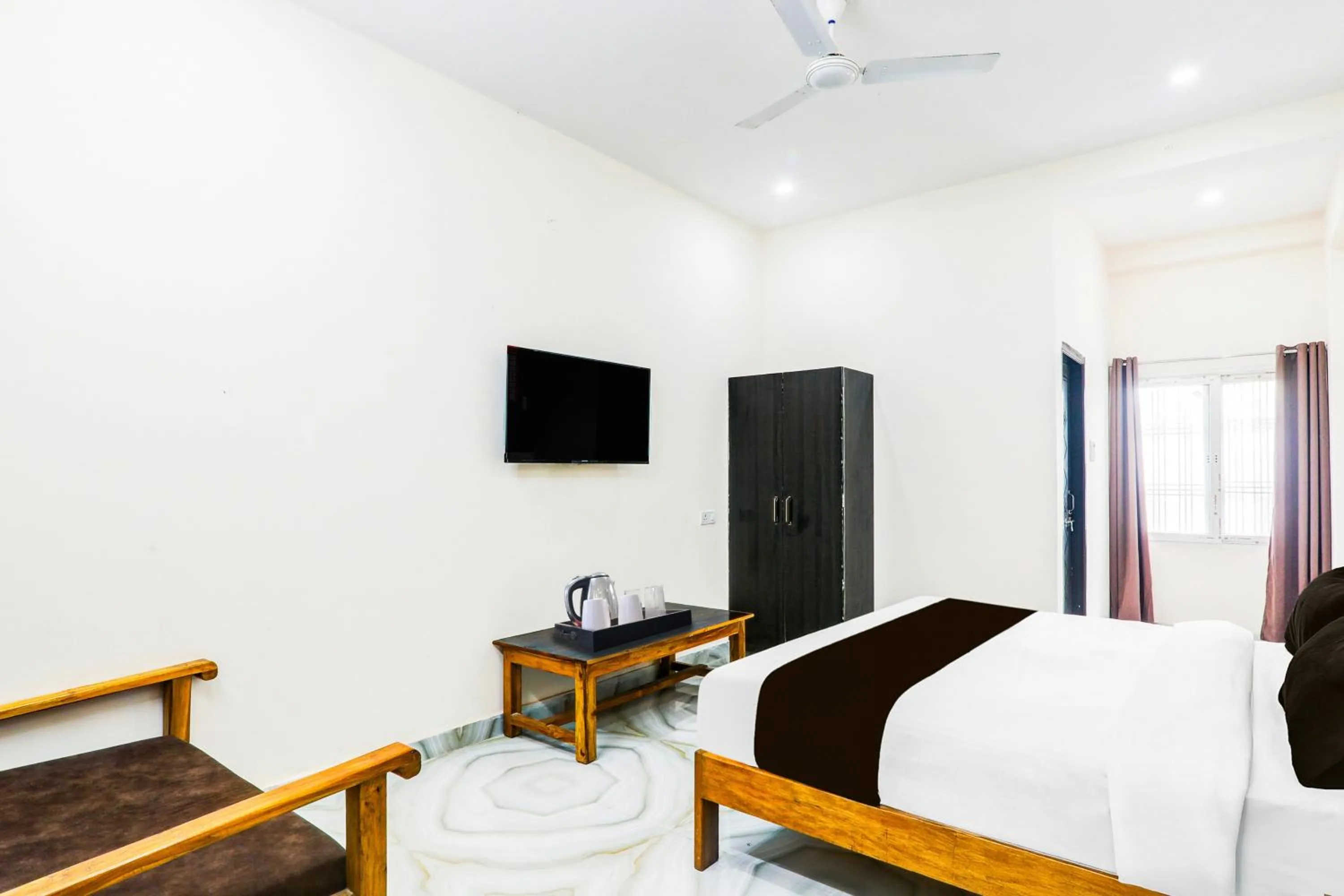 Bedroom, Bed in Super Collection O Chitaipur IIT BHU Campus Varanasi