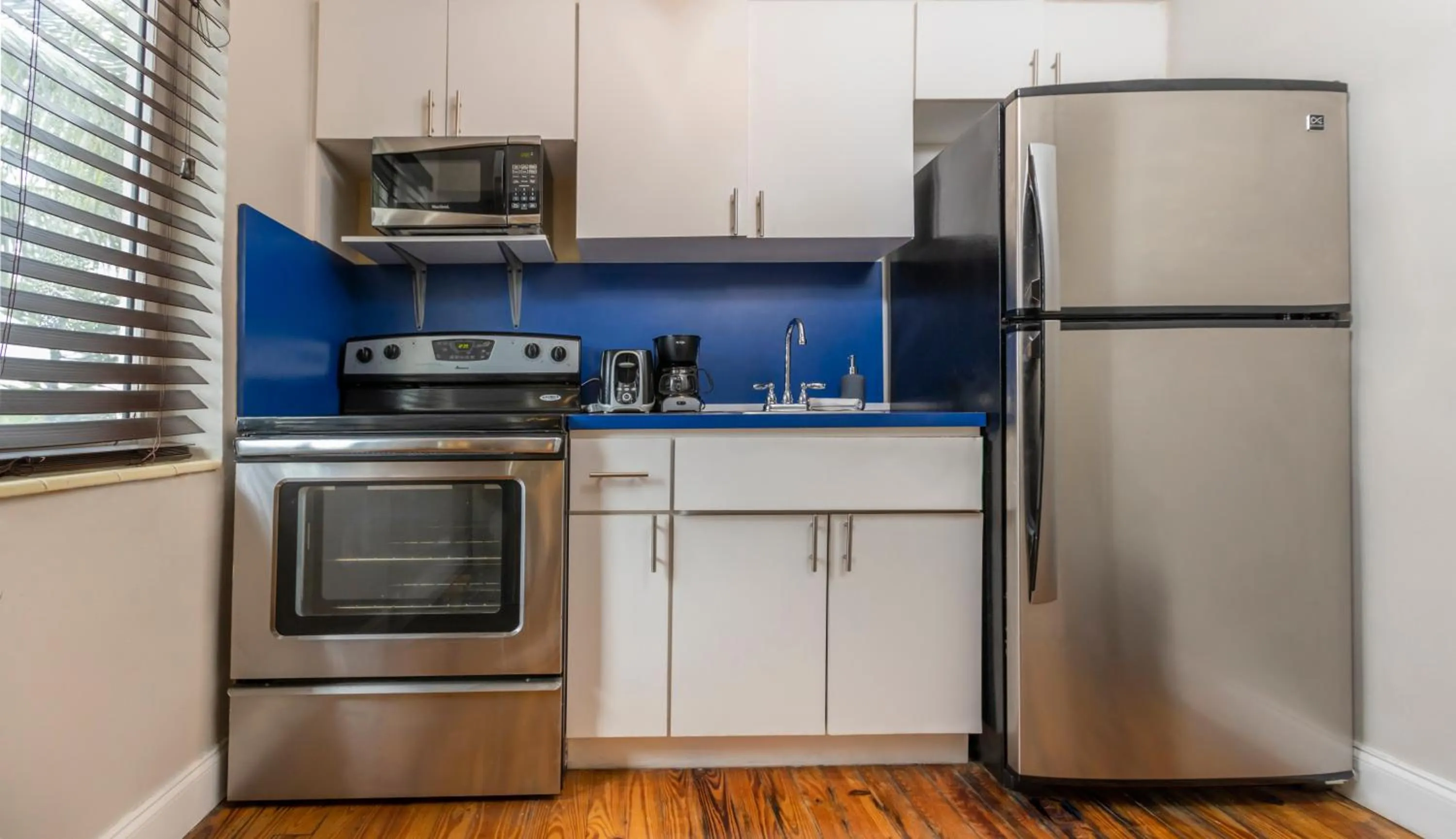 Kitchen or kitchenette in Beachside All Suites Hotel