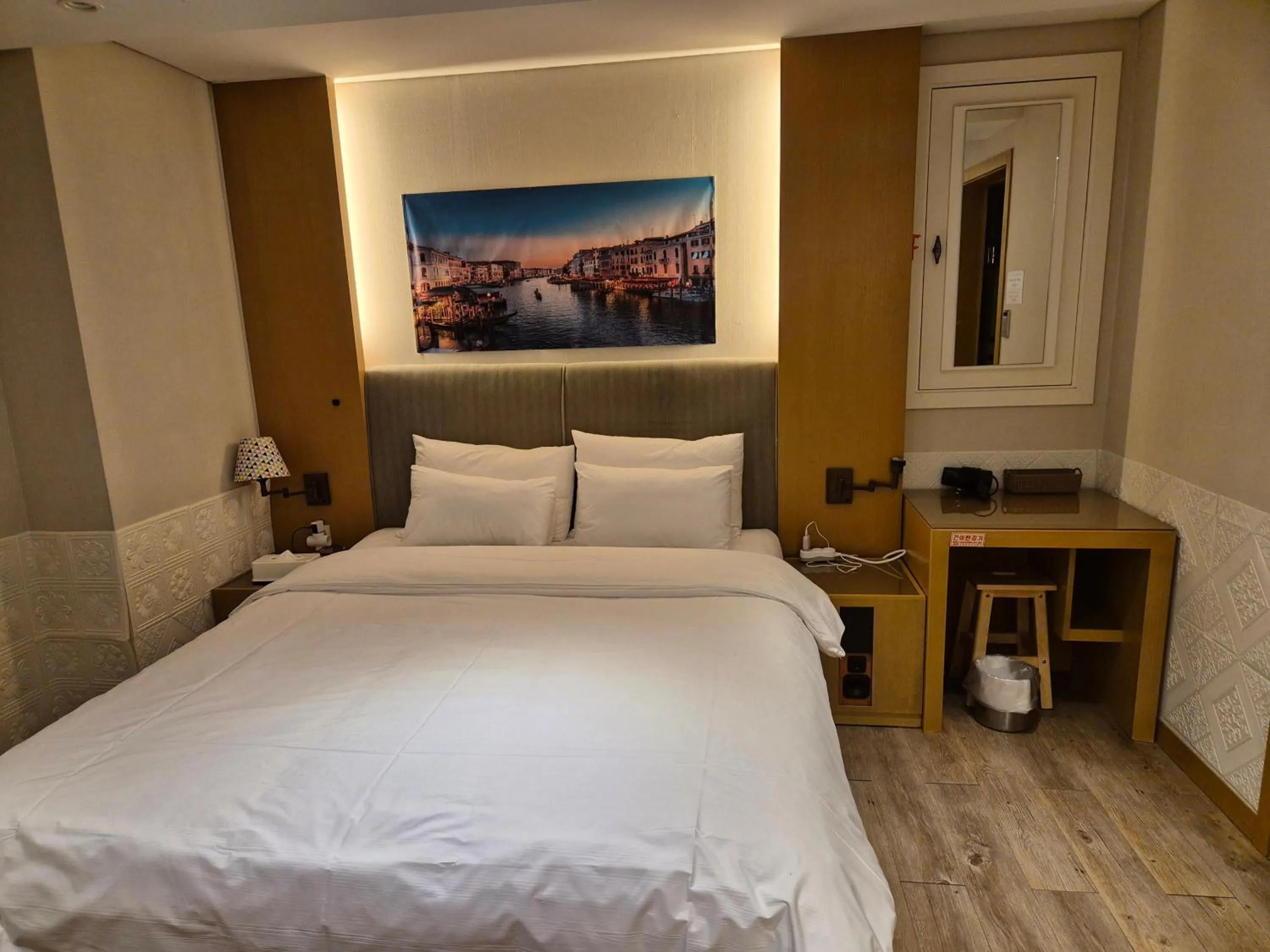 Bed in New Day Hotel Gangnam