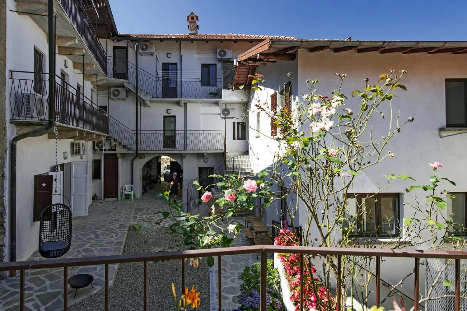 Stresa Complex LevOasi