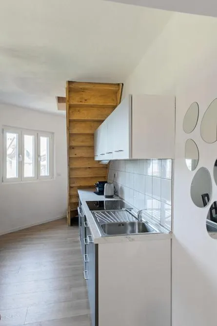 Stresa Complex LevOasi