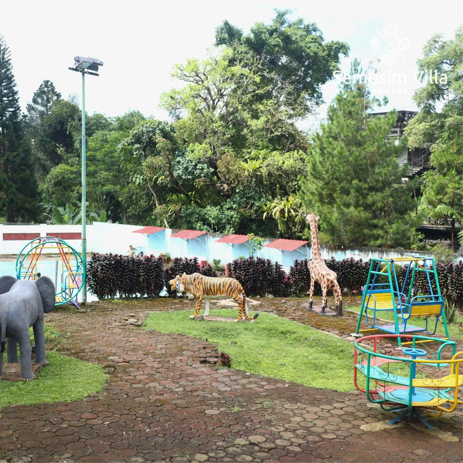 Children play ground in Sierra by Semusim Villa