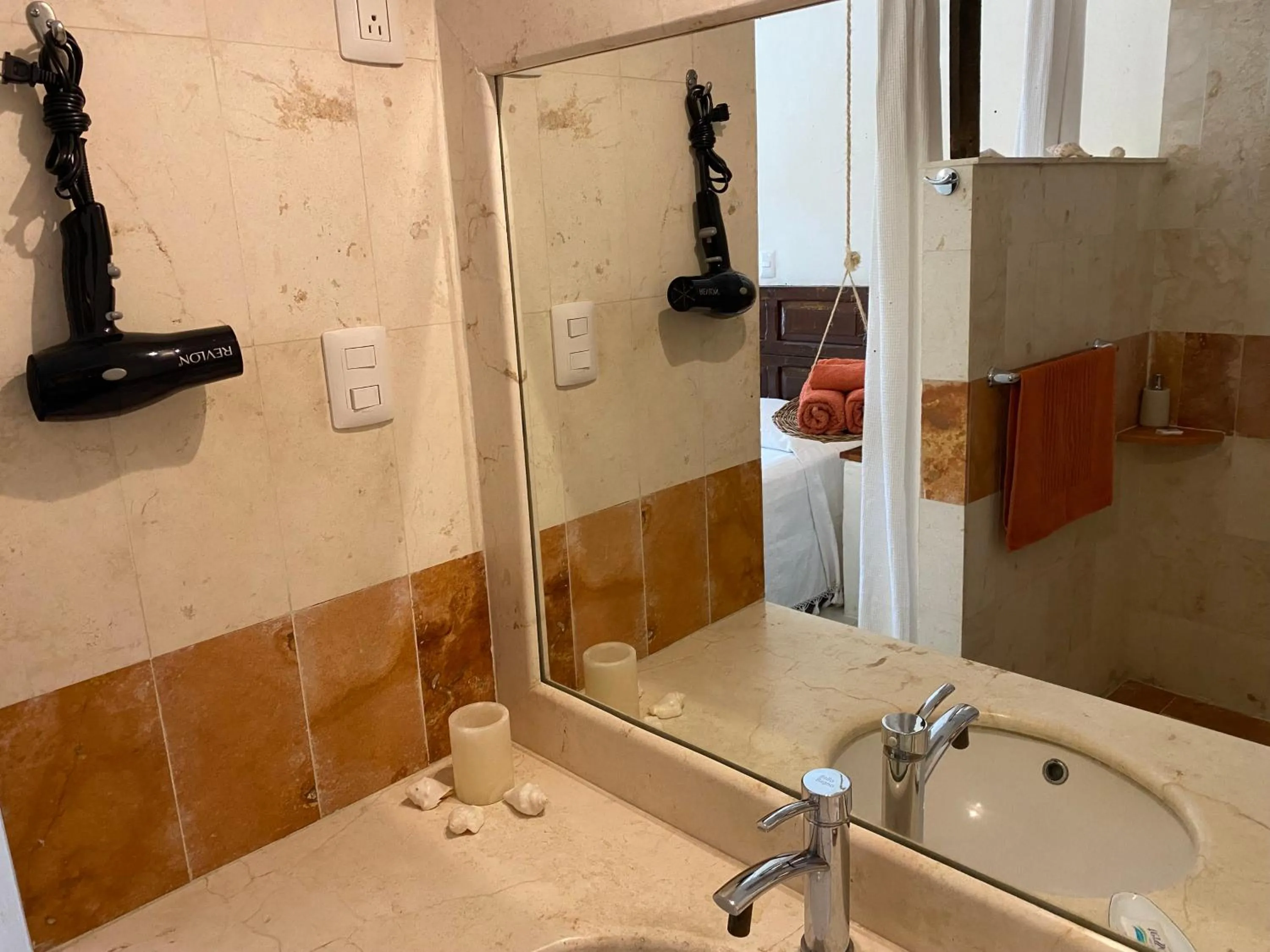 Bathroom in Hotel La Piazzetta