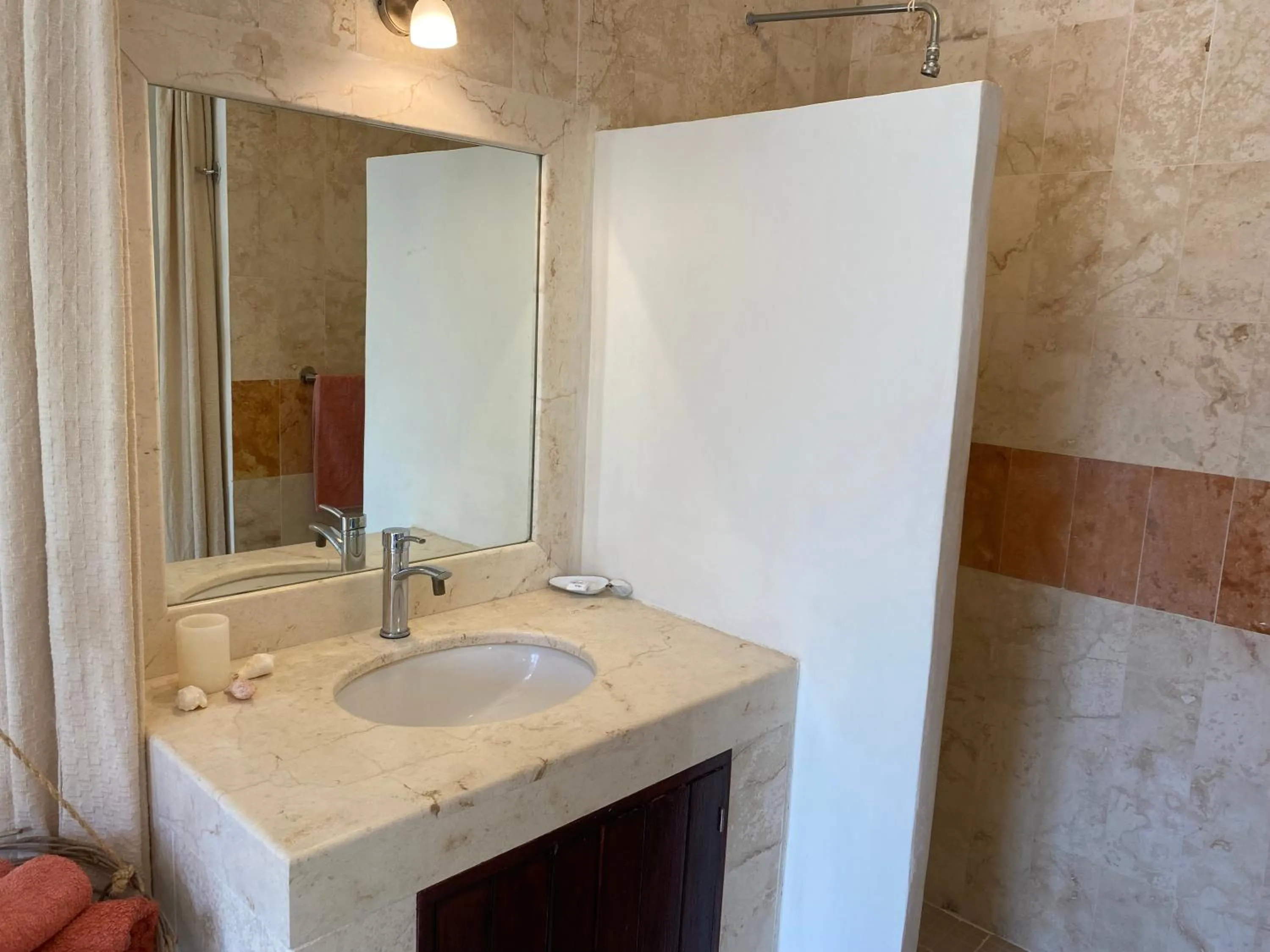 Shower in Hotel La Piazzetta