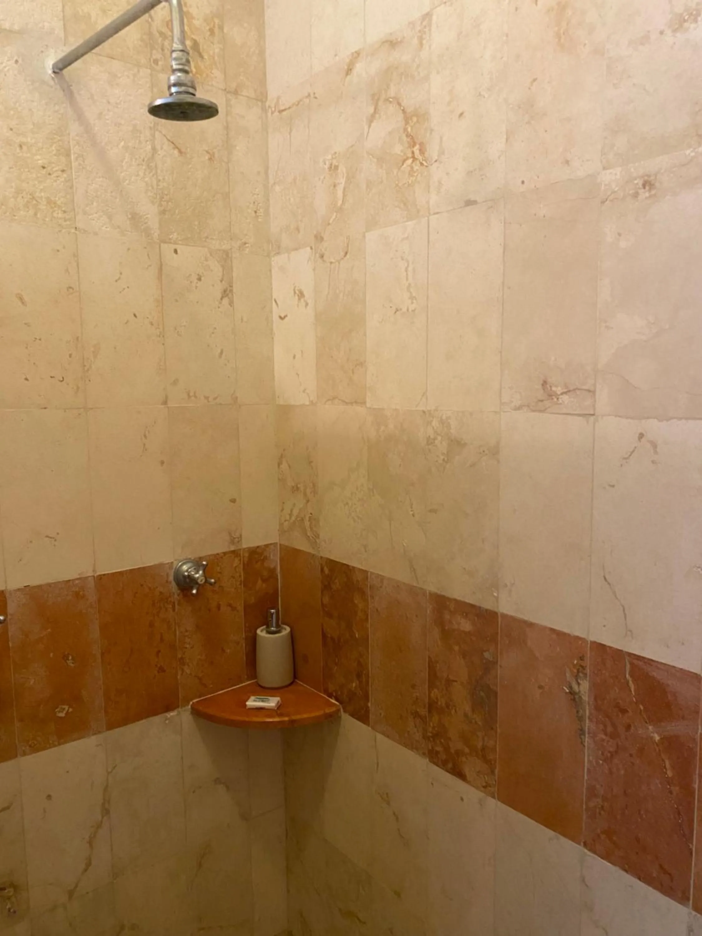 Shower in Hotel La Piazzetta