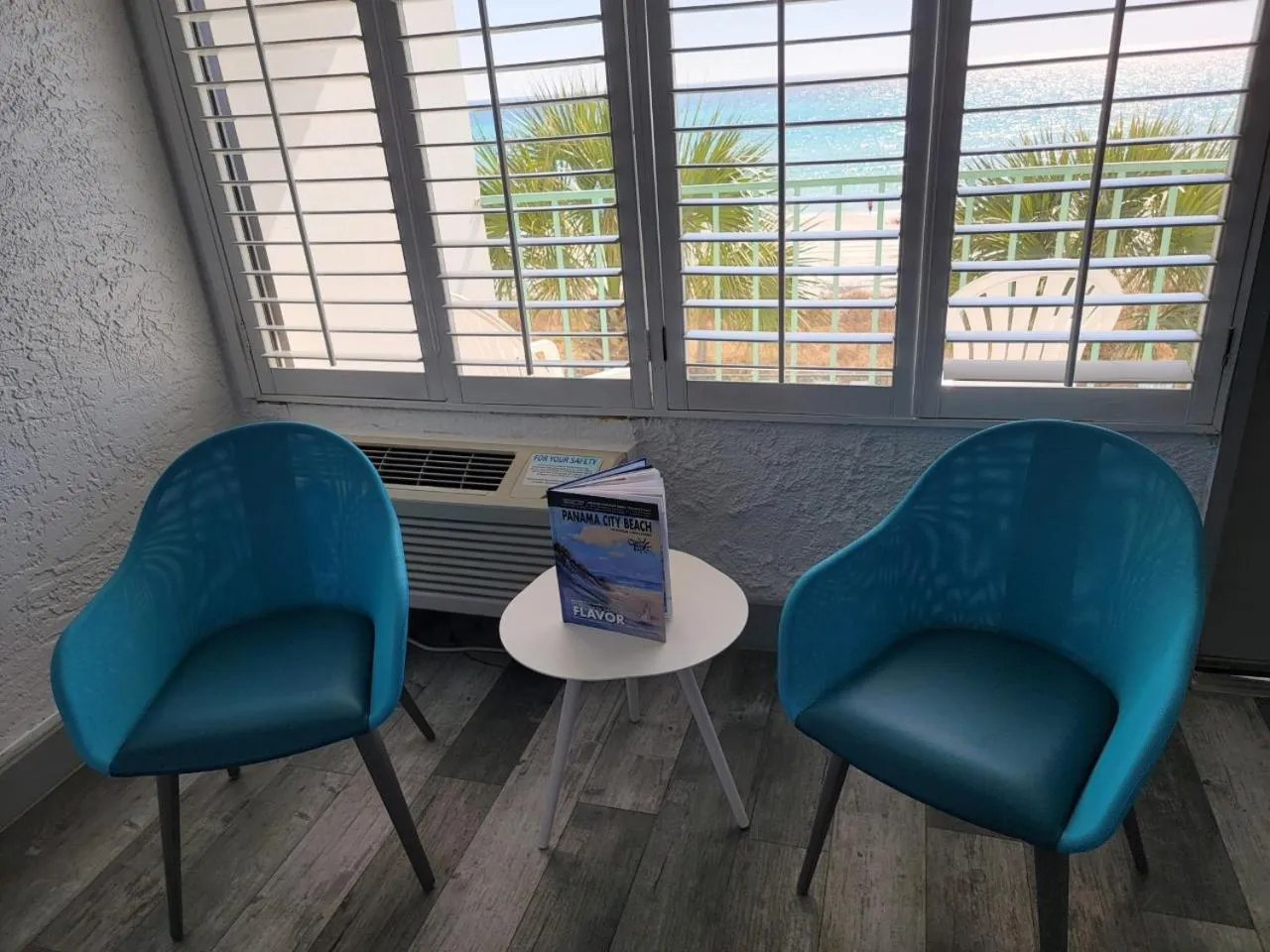 Seating area in Casa Loma Panama City Beach - Beachfront