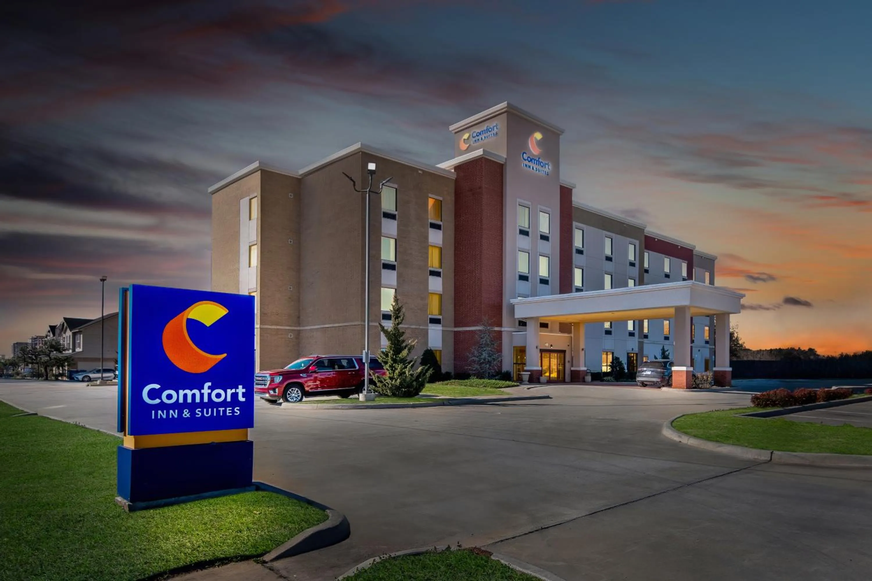 Property building in Comfort Inn & Suites Newcastle - Oklahoma City