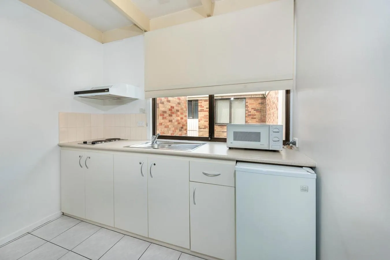 Kitchen or kitchenette in Sundown Villas
