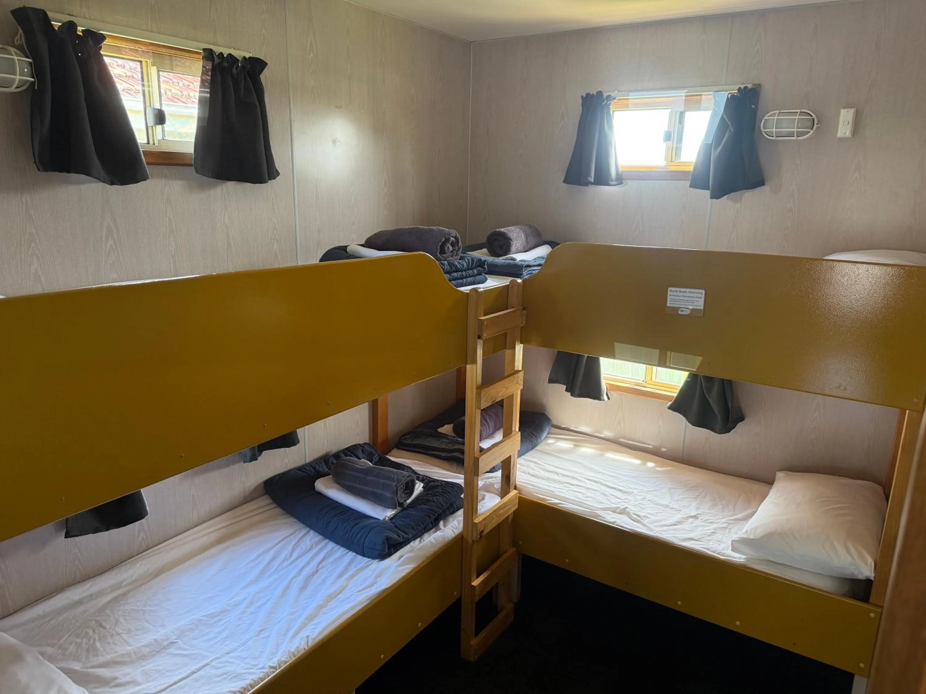 Bed in BIG4 Tassie Getaway Park Ulverstone