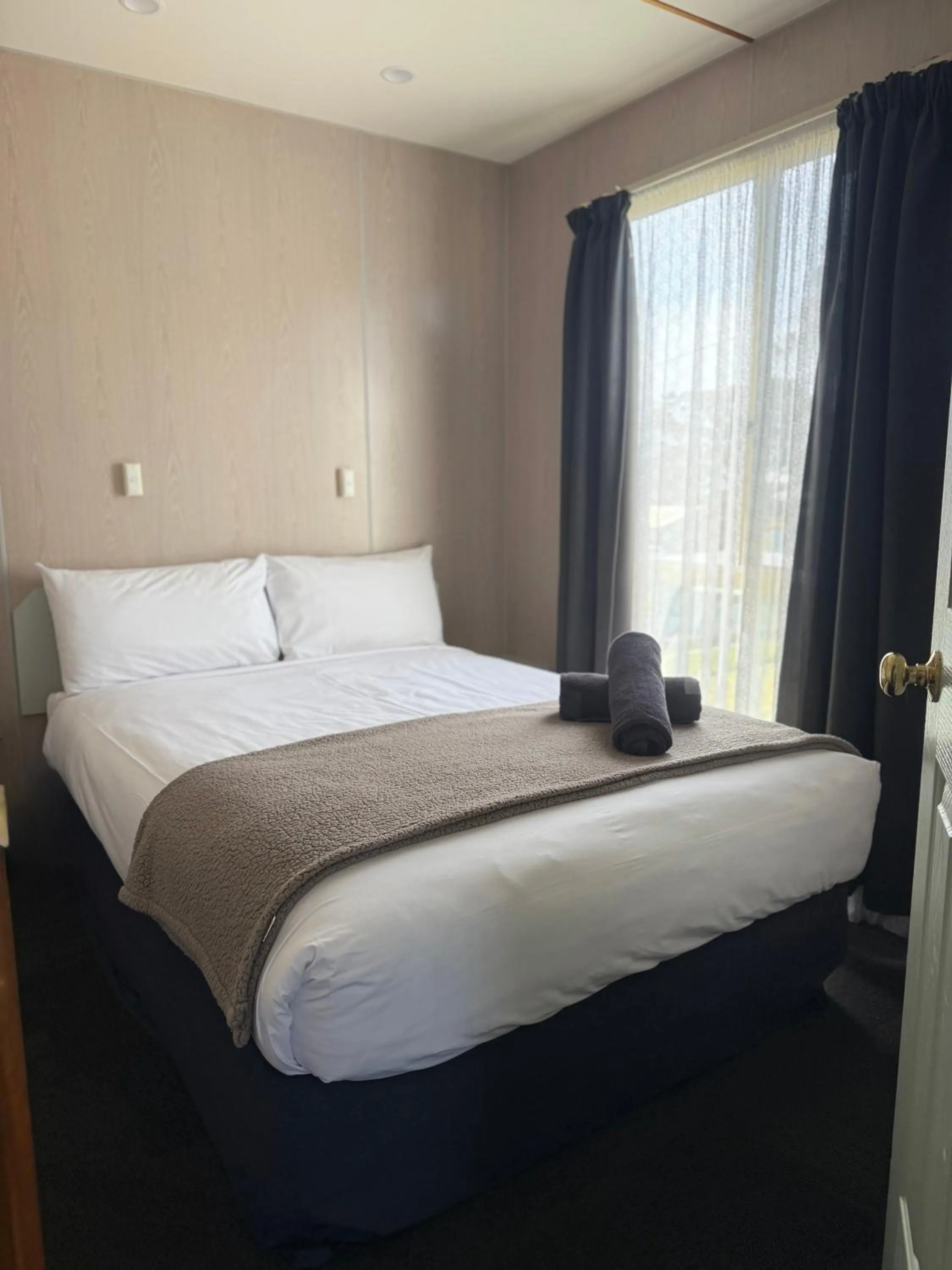 Bed in BIG4 Tassie Getaway Park Ulverstone