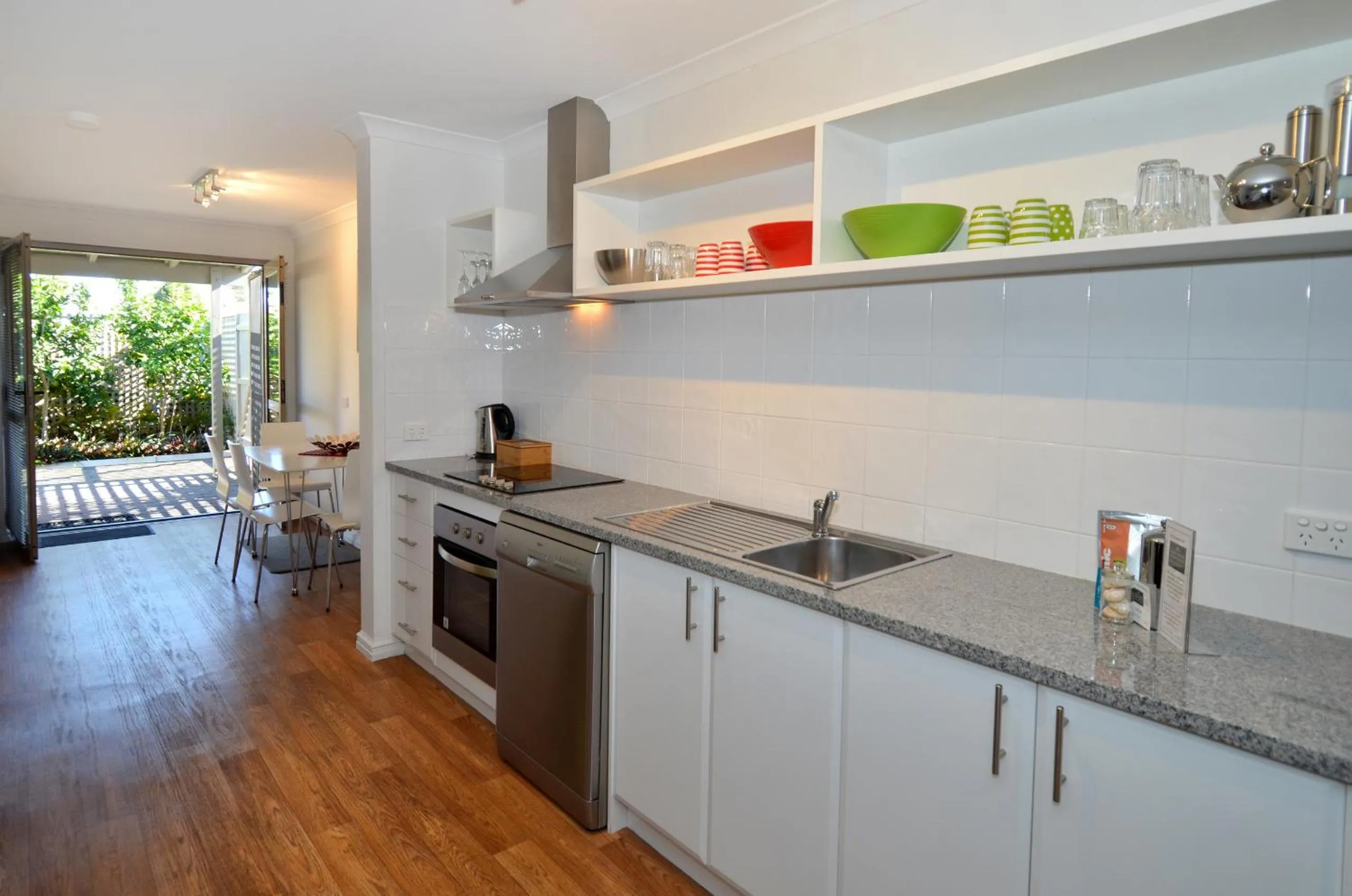 Kitchen or kitchenette in Albany Central Apartments