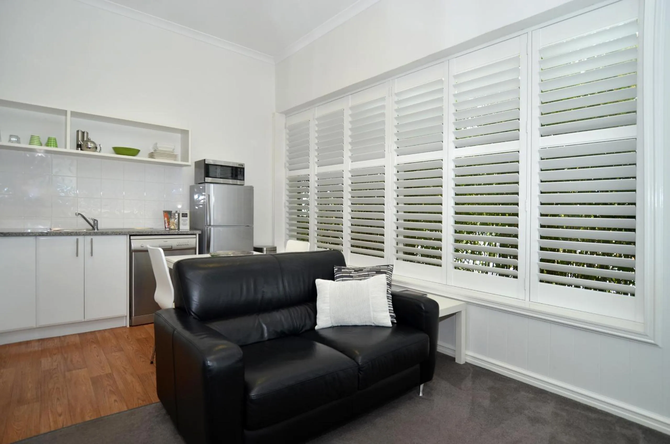 Kitchen or kitchenette in Albany Central Apartments