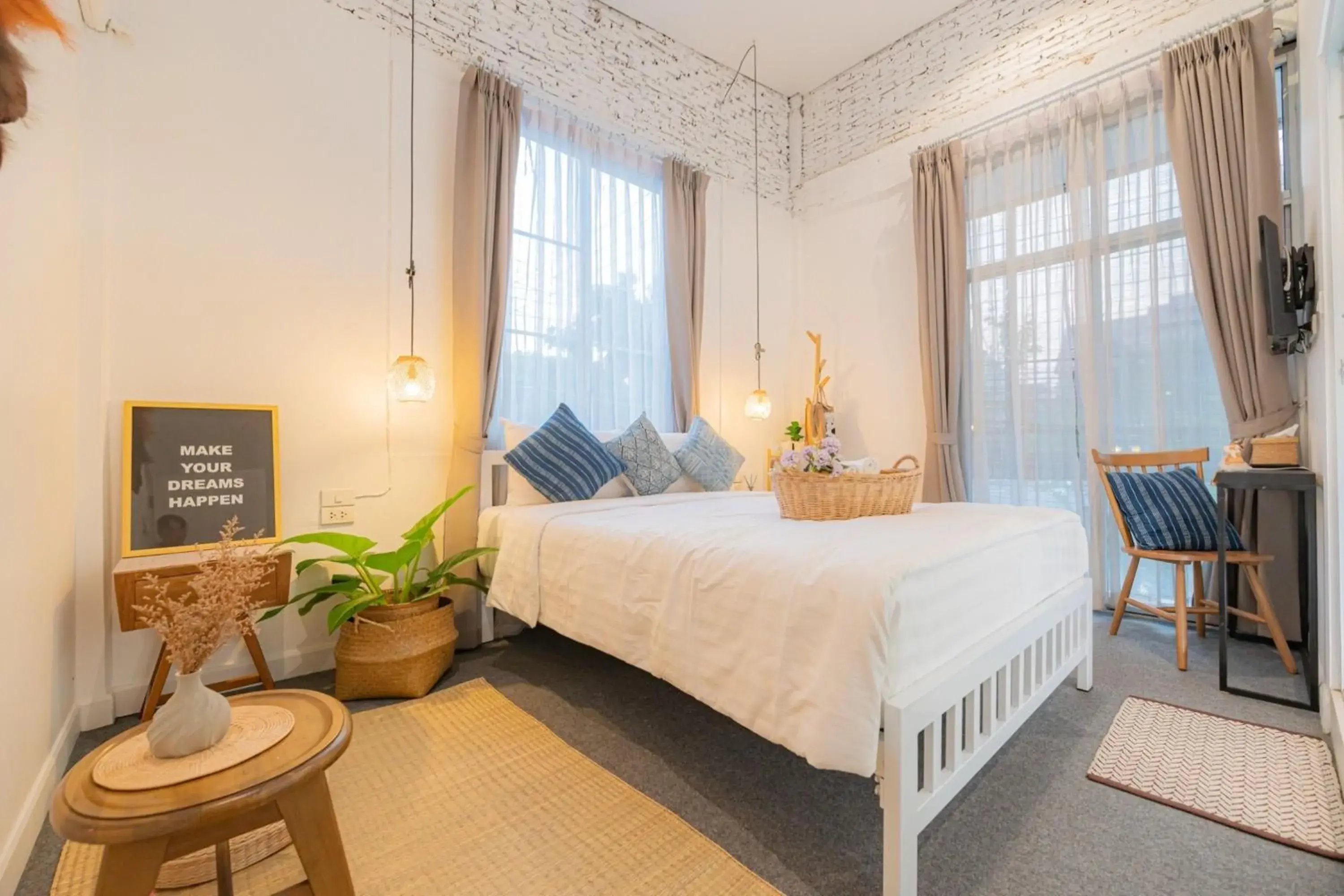 Double Room in Oon Poshtel x Cafe Double Room in Oon Poshtel x Cafe