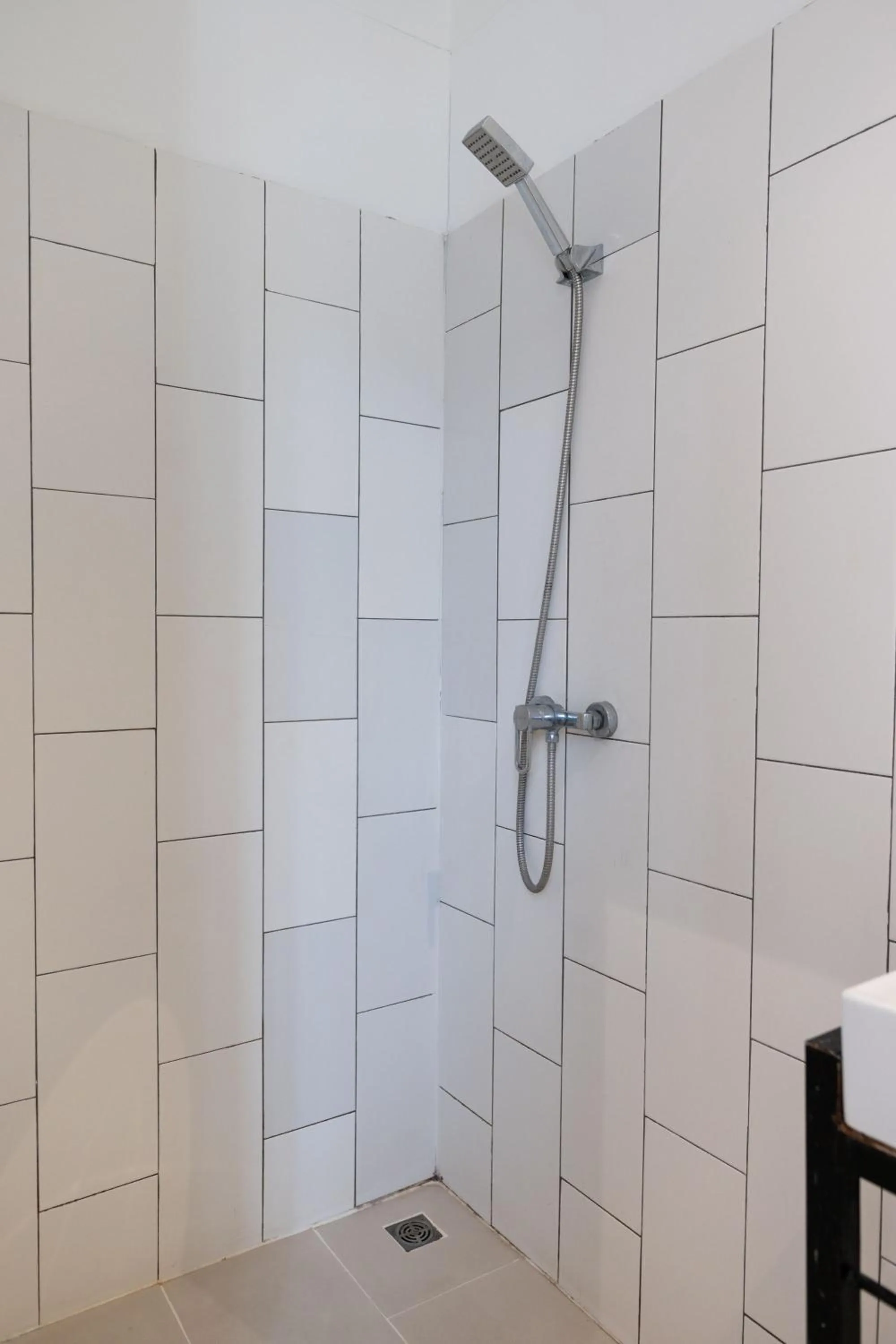 Bathroom in Oon Poshtel x Cafe