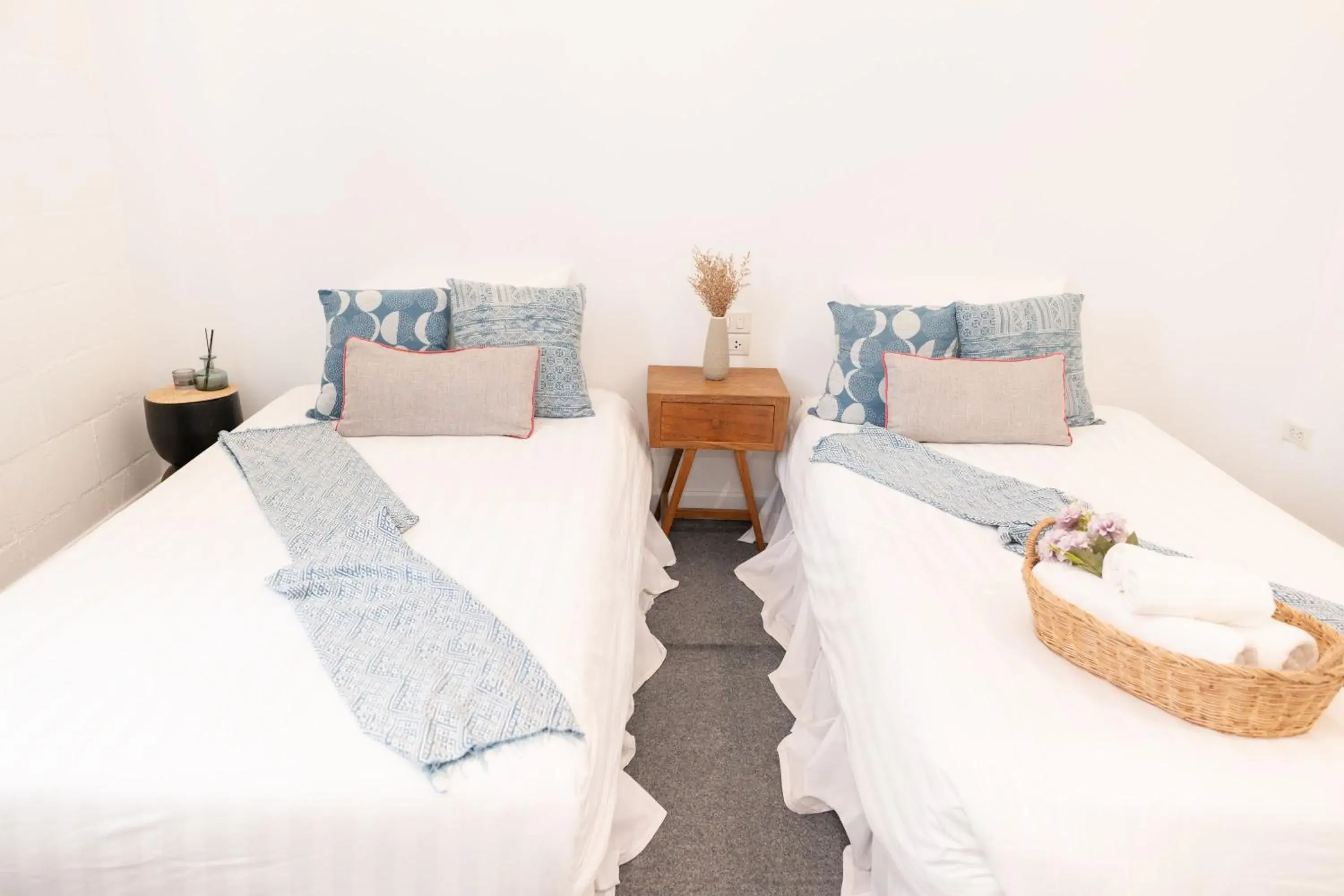 Standard Twin Room in Oon Poshtel x Cafe Standard Twin Room in Oon Poshtel x Cafe