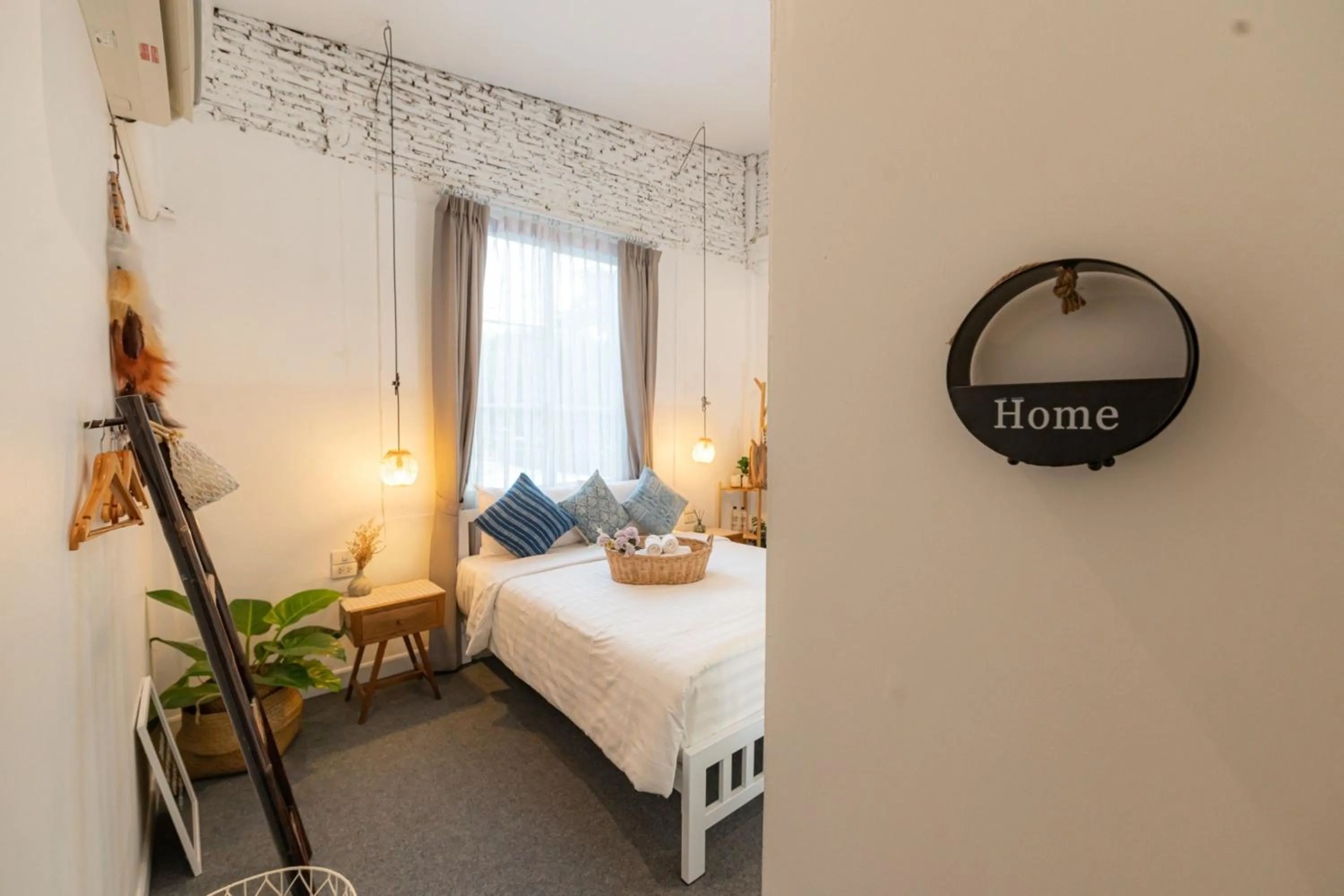 Bedroom, Bed in Oon Poshtel x Cafe