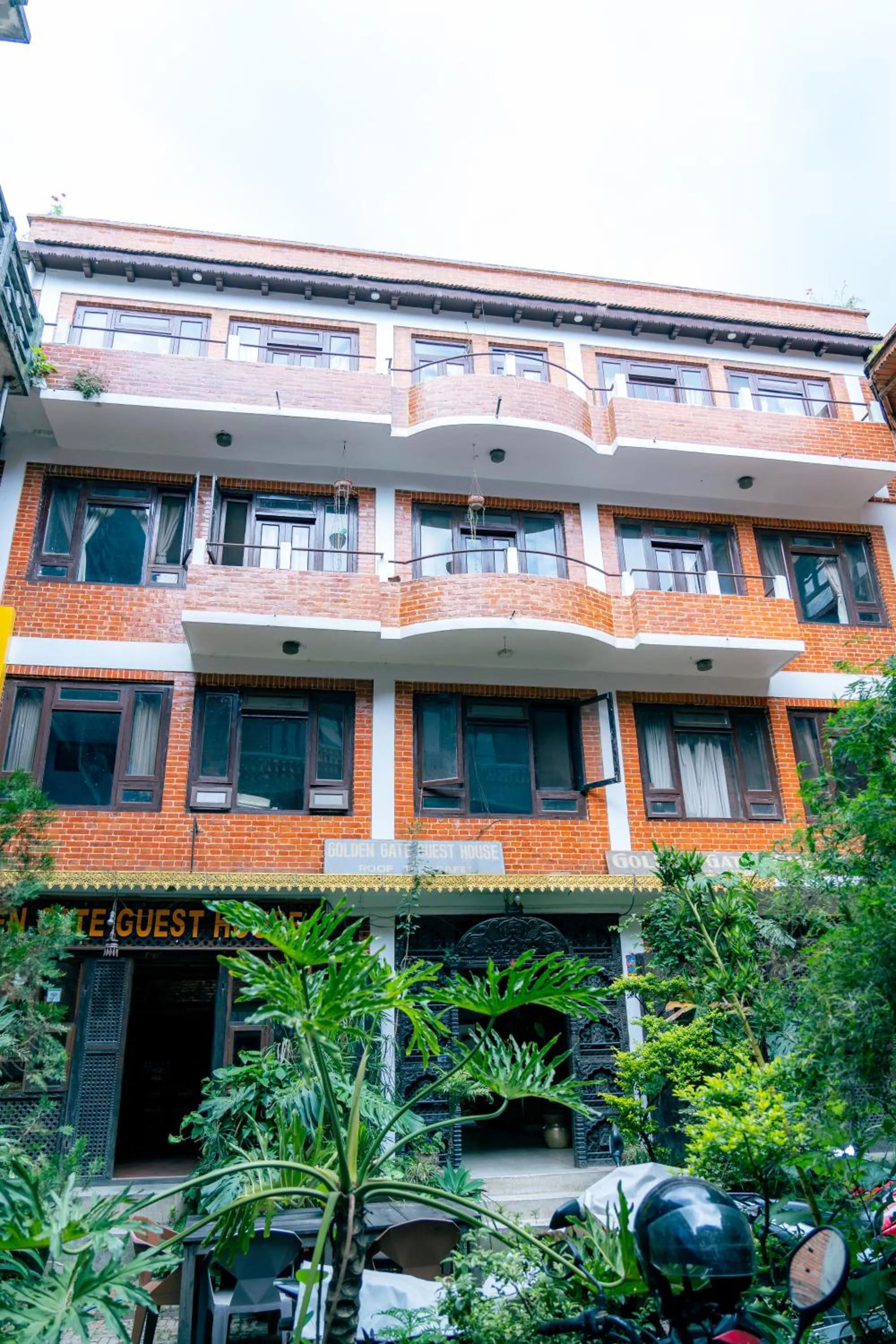 Property building in Golden Gate Guest House