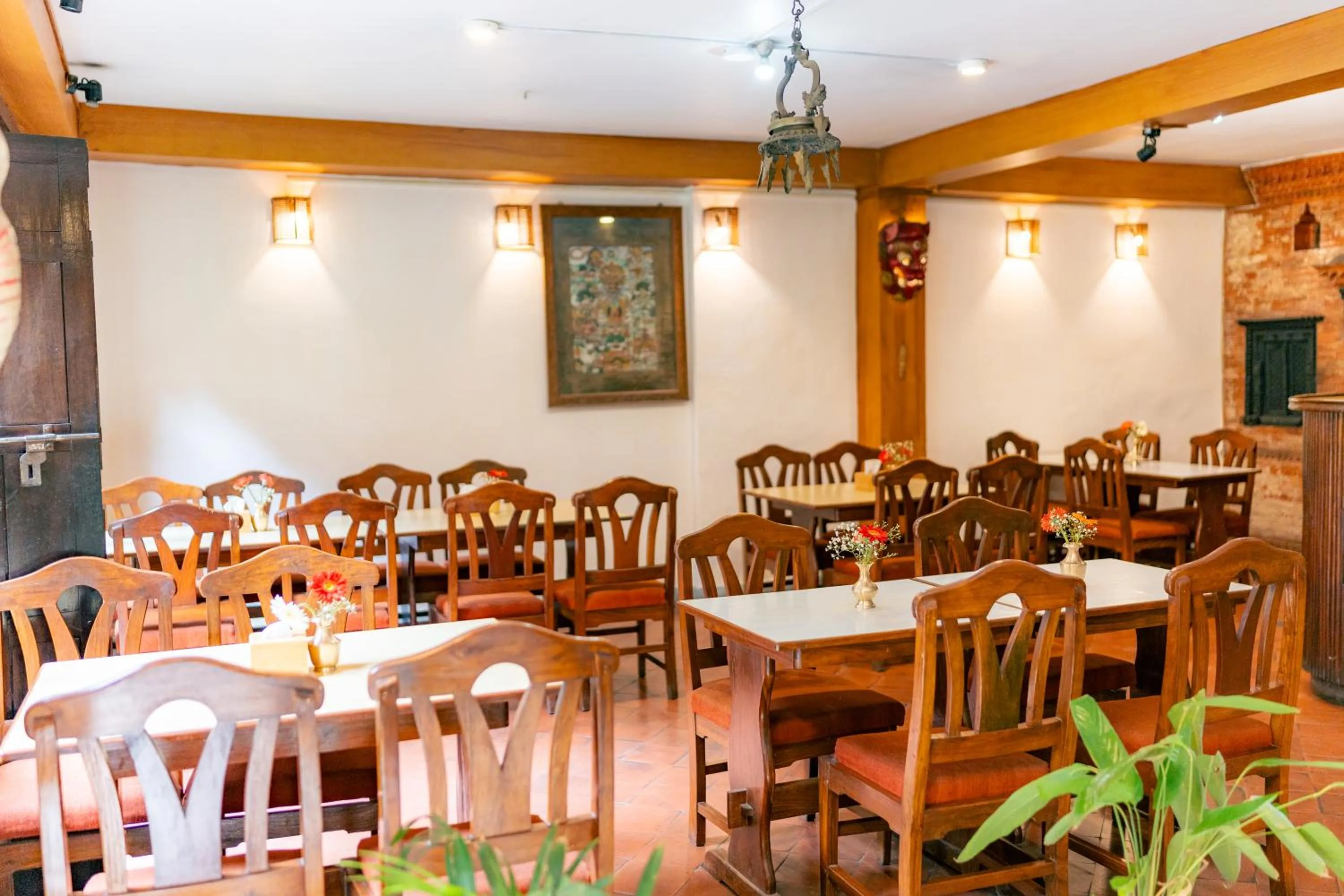 Restaurant/places to eat in Golden Gate Guest House