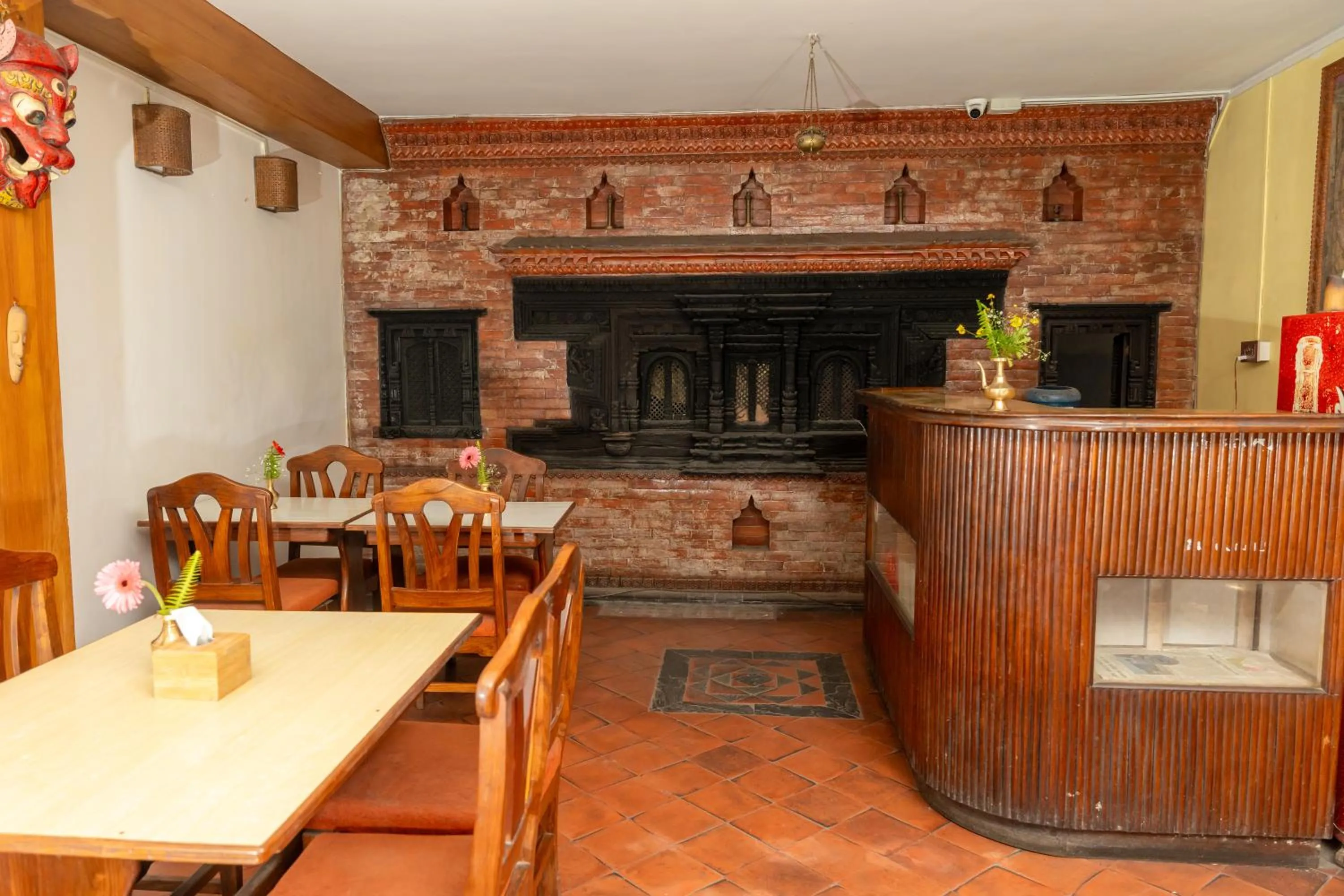 Property building in Golden Gate Guest House