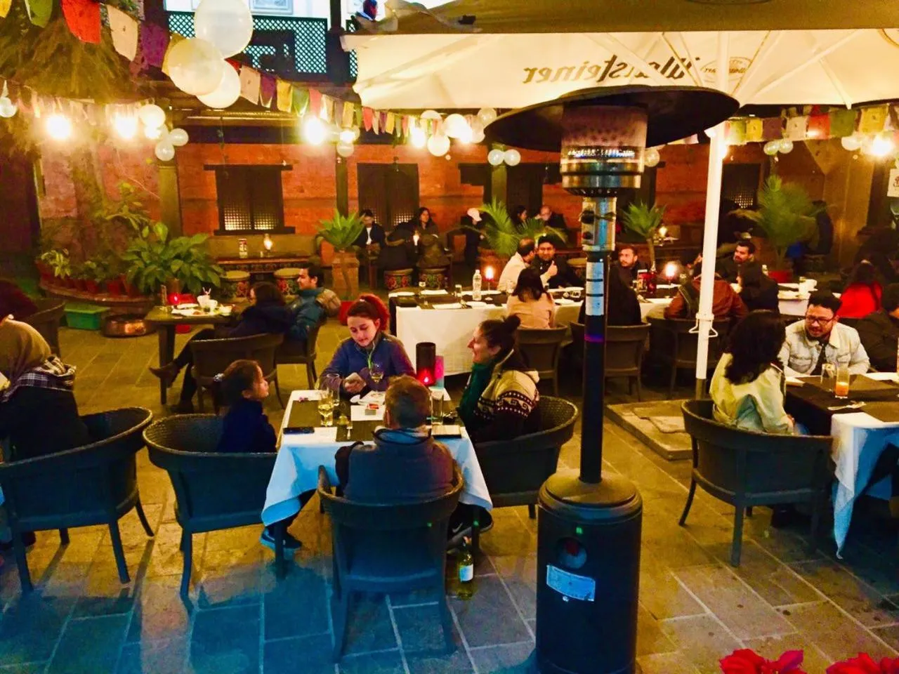 Restaurant/places to eat in Dalai-La Boutique Hotel