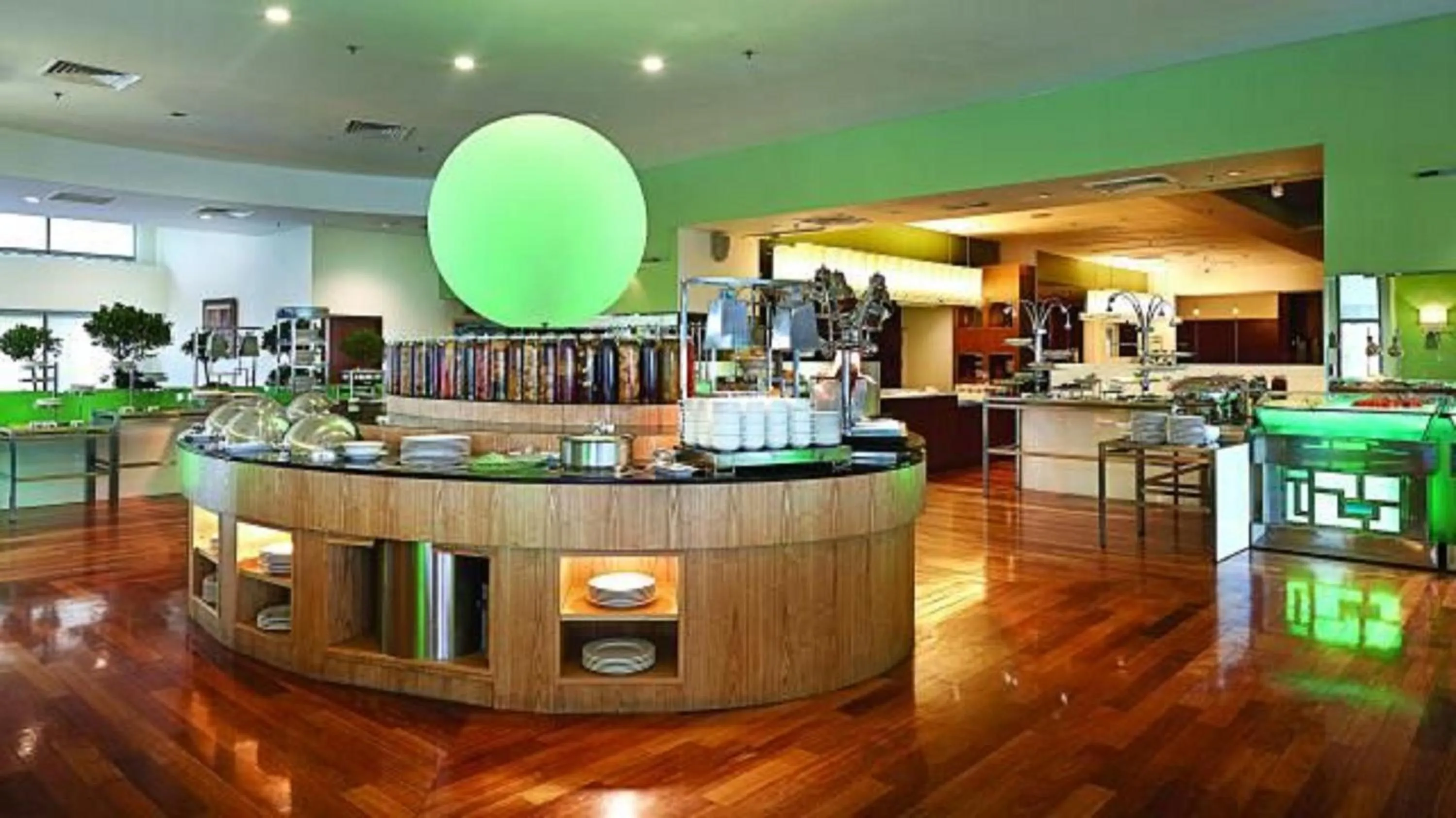 Restaurant/places to eat in Kl urban suite times Square