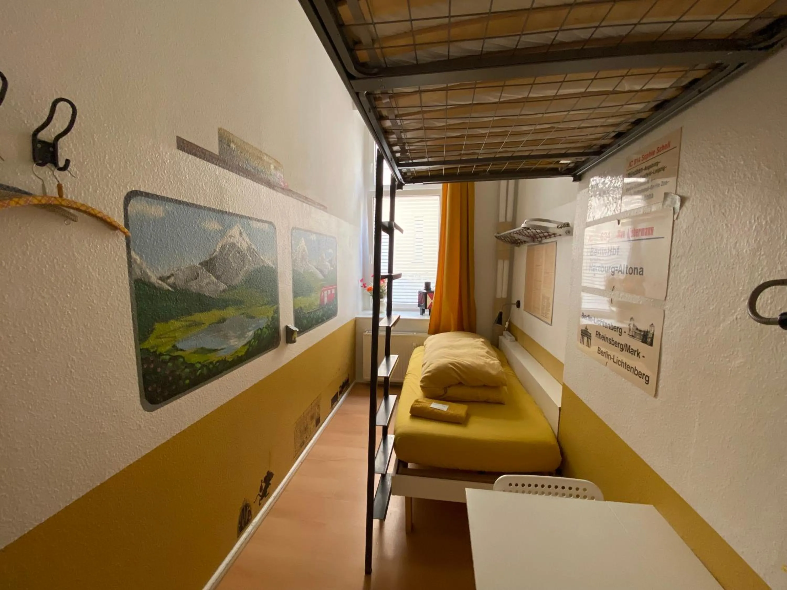 Photo of the whole room, Bed in Kiez Hostel Berlin