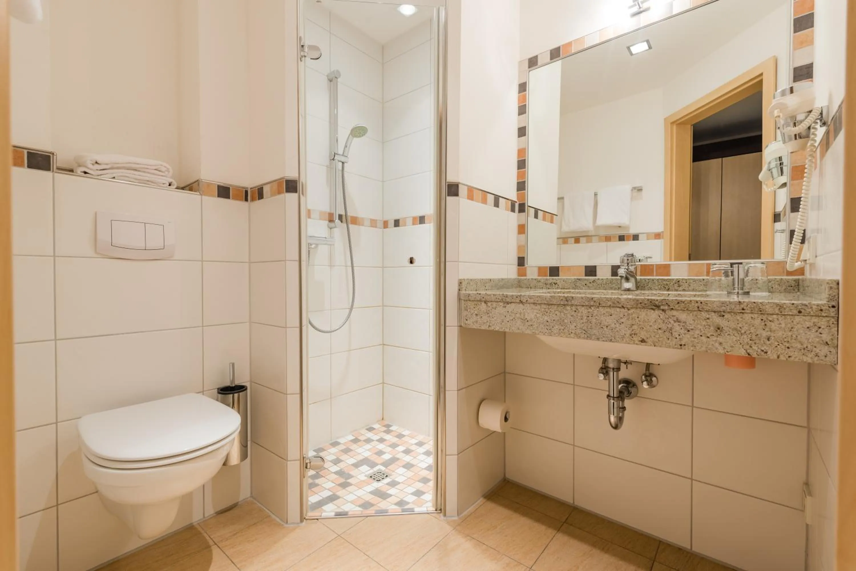 Bathroom in Hotel am Fischerhafen