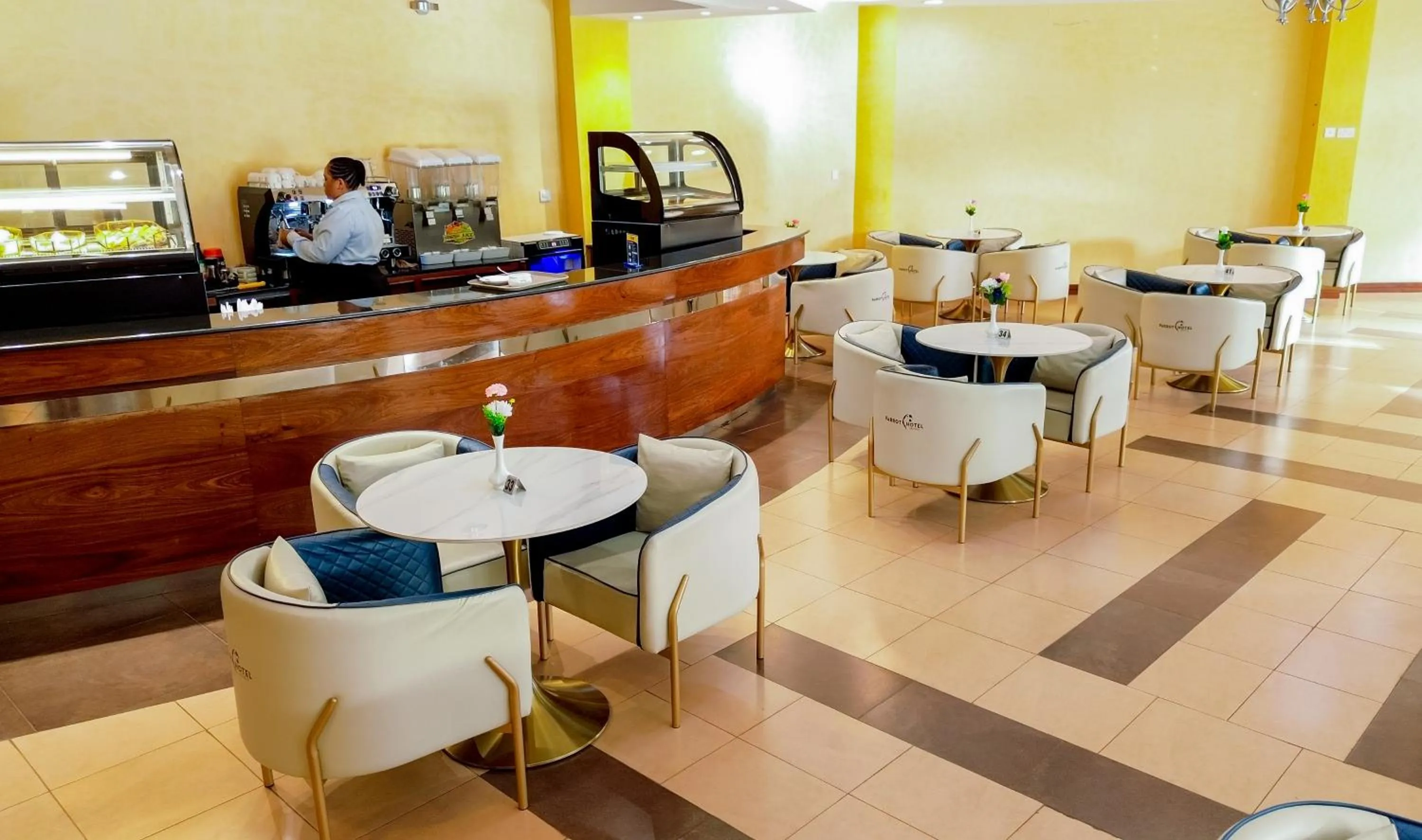 Restaurant/places to eat in Parrot Hotel Arusha