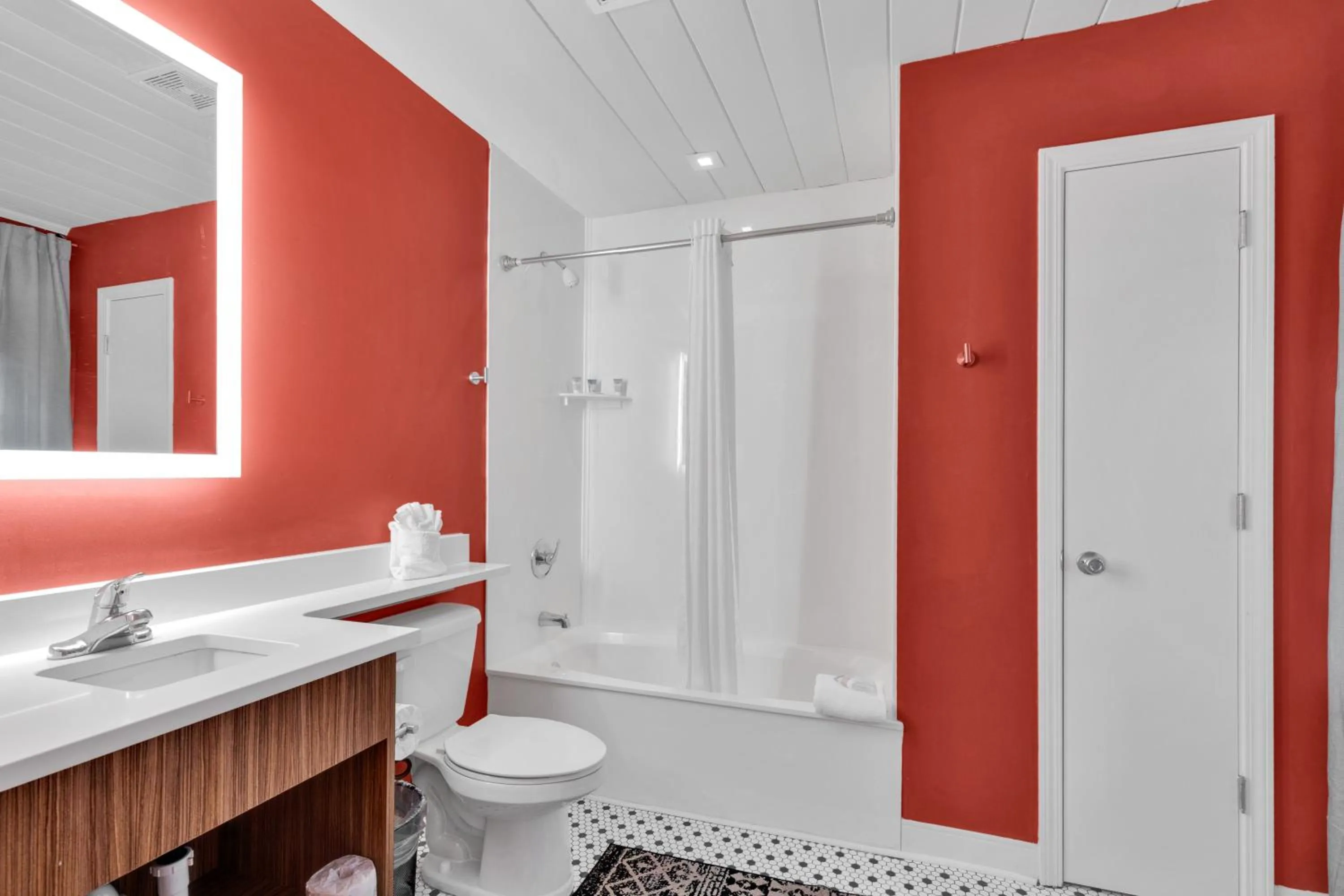 Shower in Holiday Shores Myrtle Beach