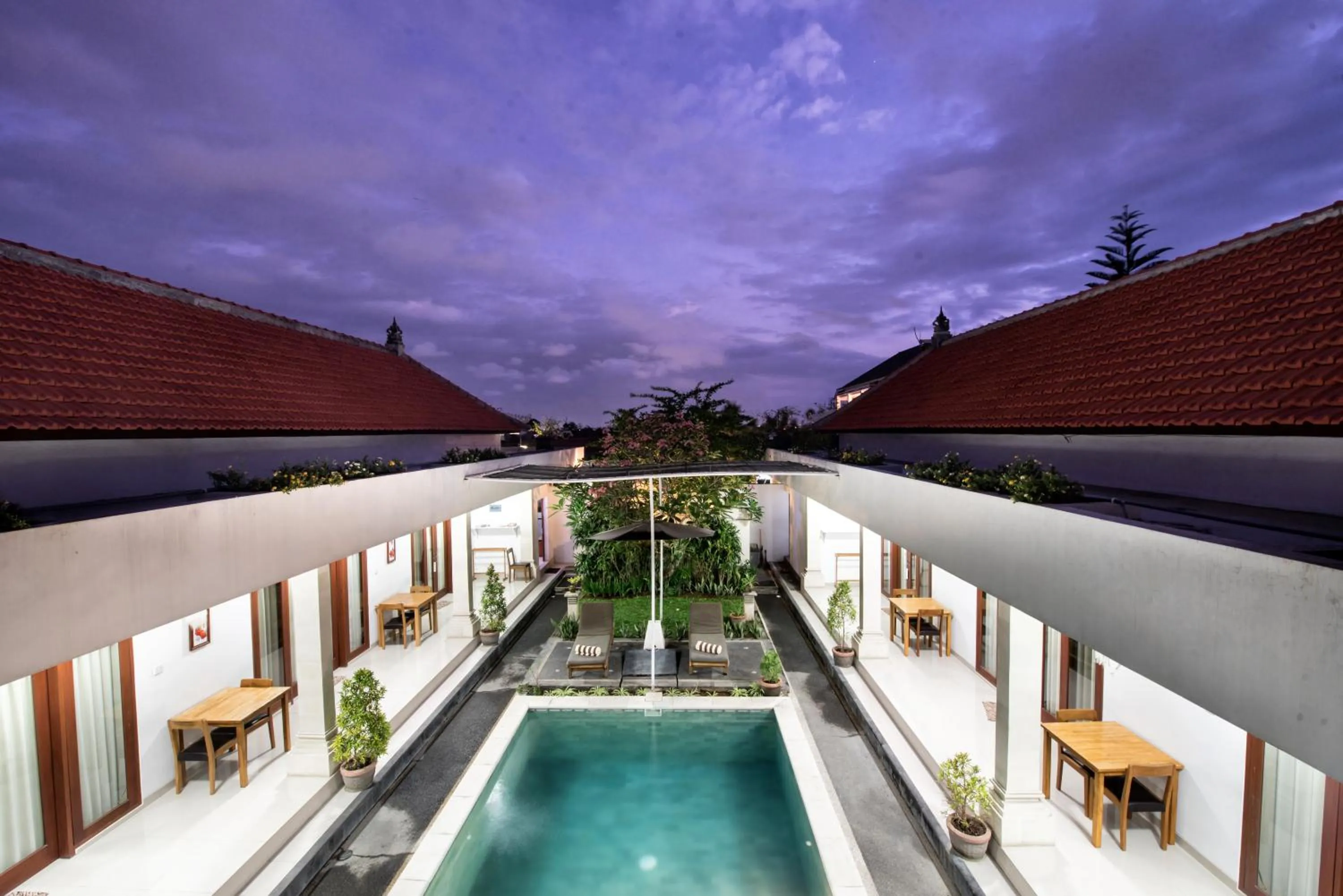 Swimming pool in Anggie Stay