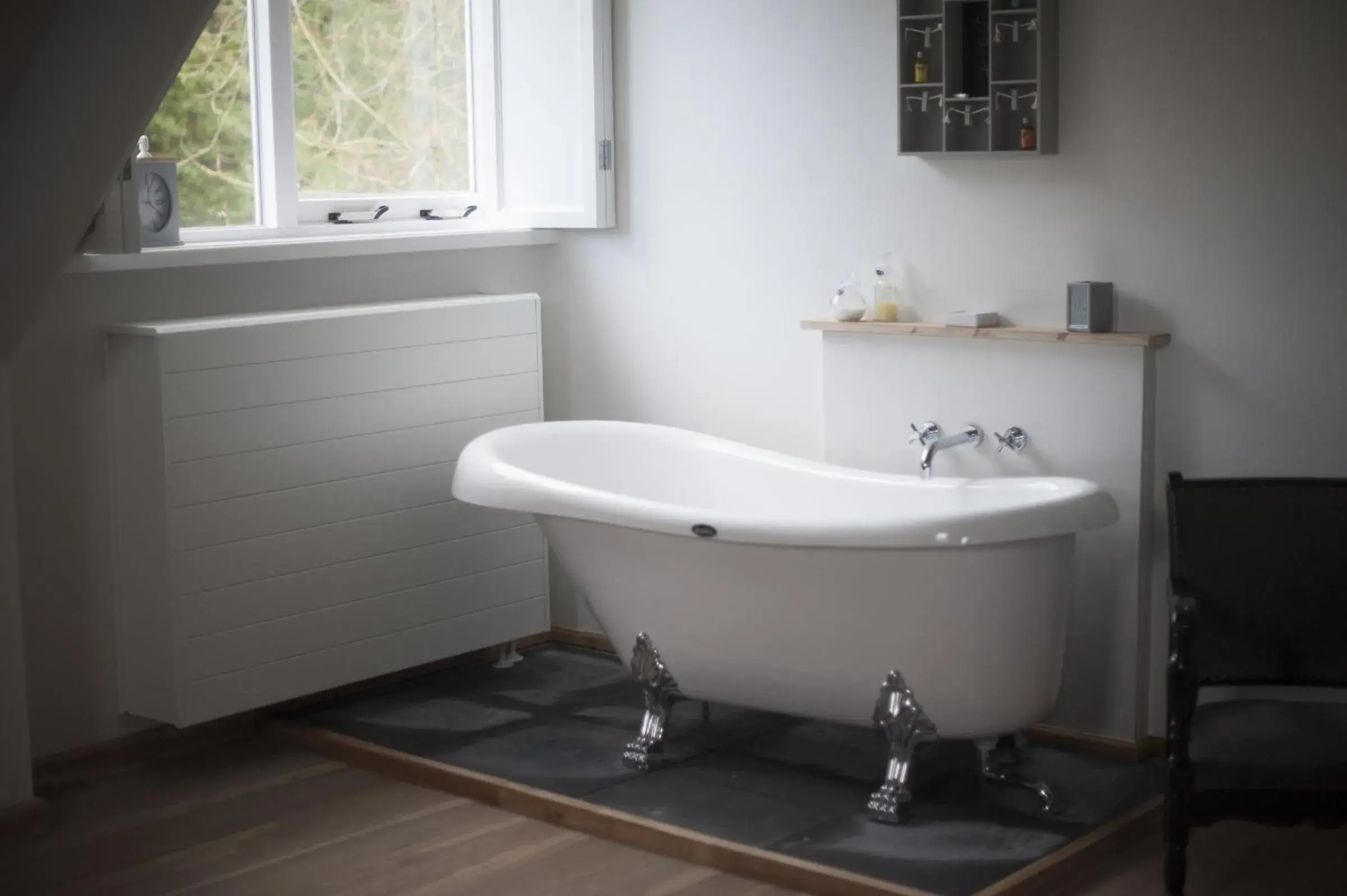 Deluxe Double Room with Bath - single occupancy in Boutique B&B Villa Heidetuin Deluxe Double Room with Bath - single occupancy in Boutique B&B Villa Heidetuin