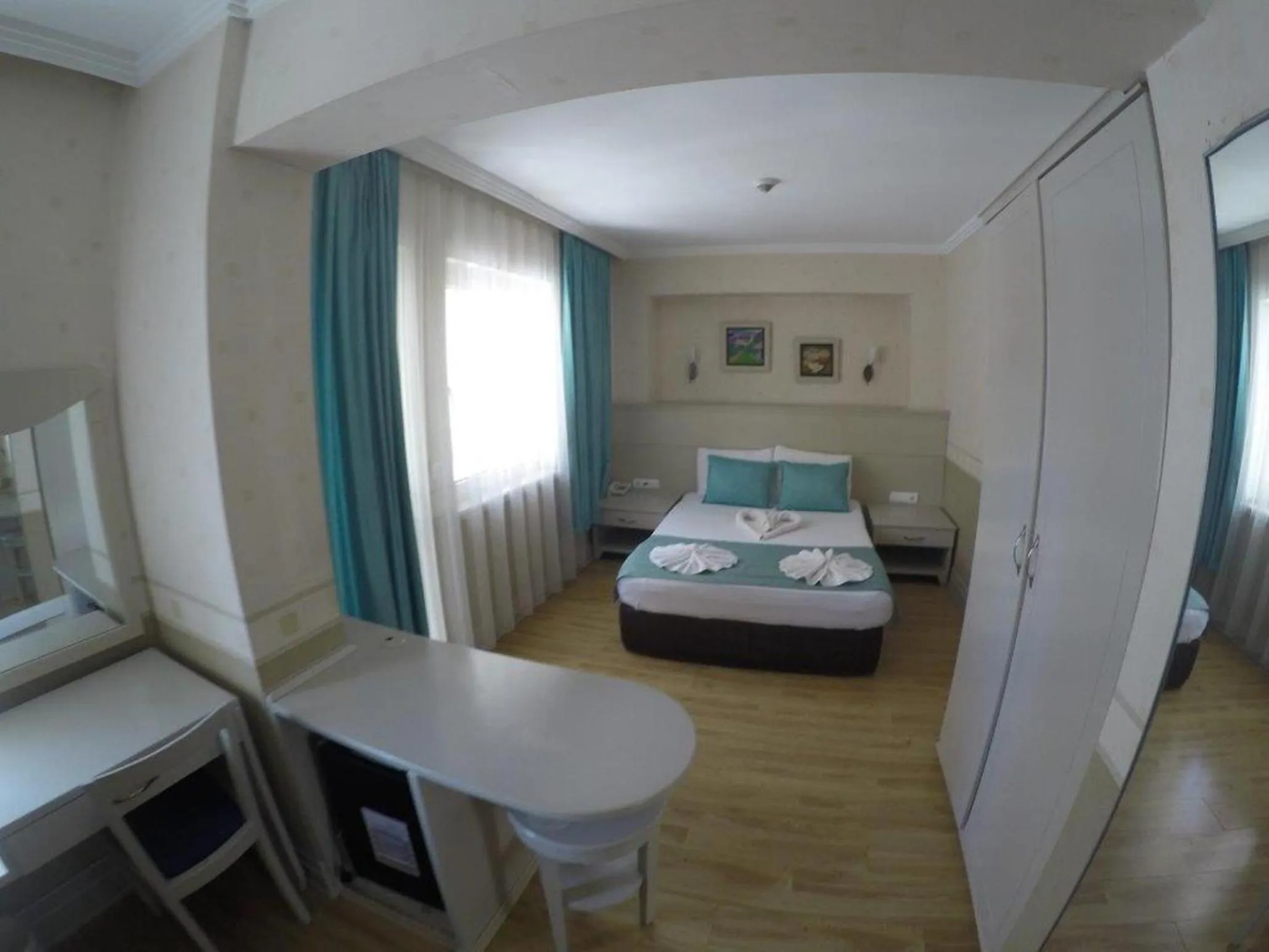 Photo of the whole room, Bed in Almena Hotel