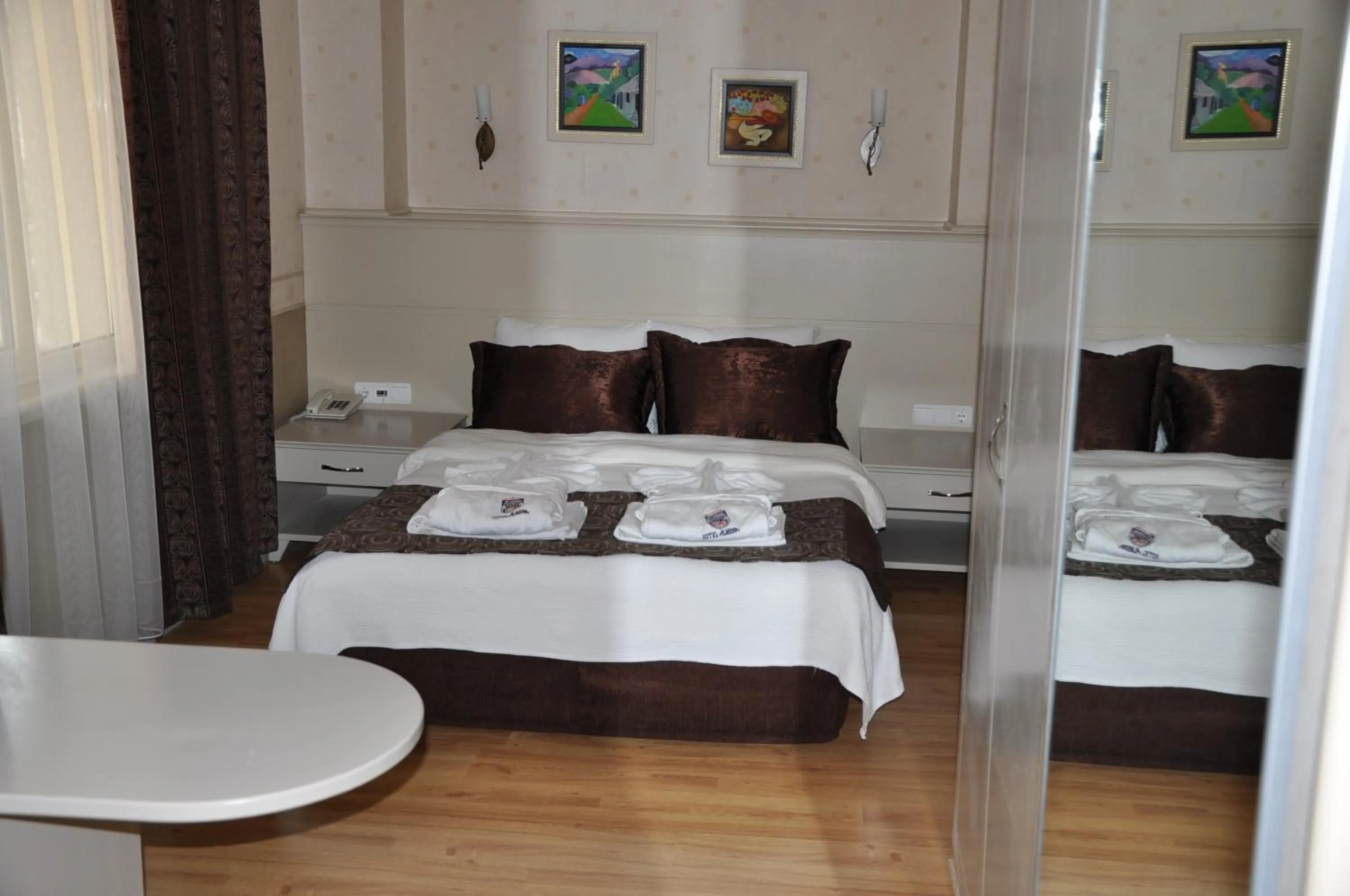 Decorative detail, Bed in Almena Hotel