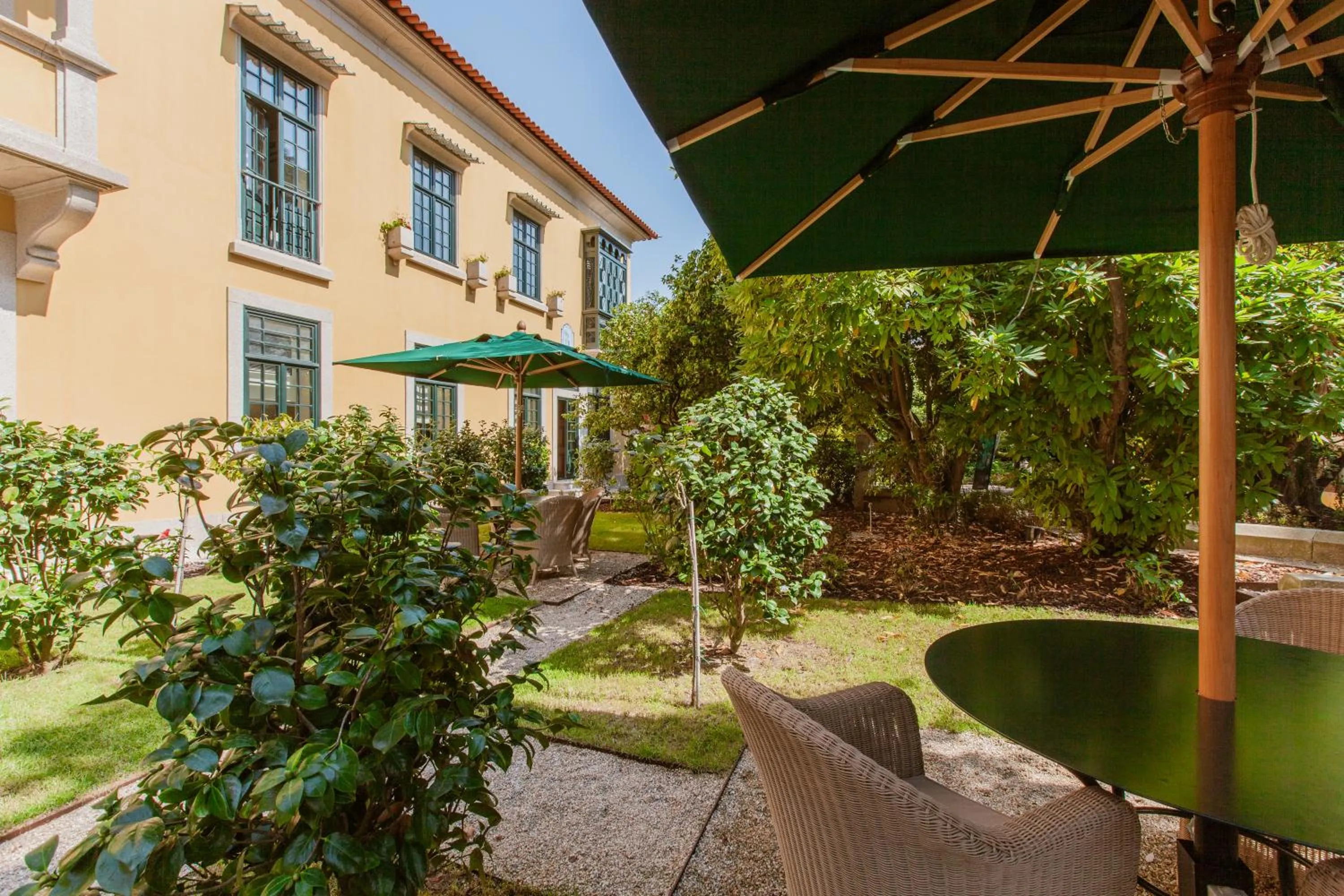 Property building in Palacete Severo