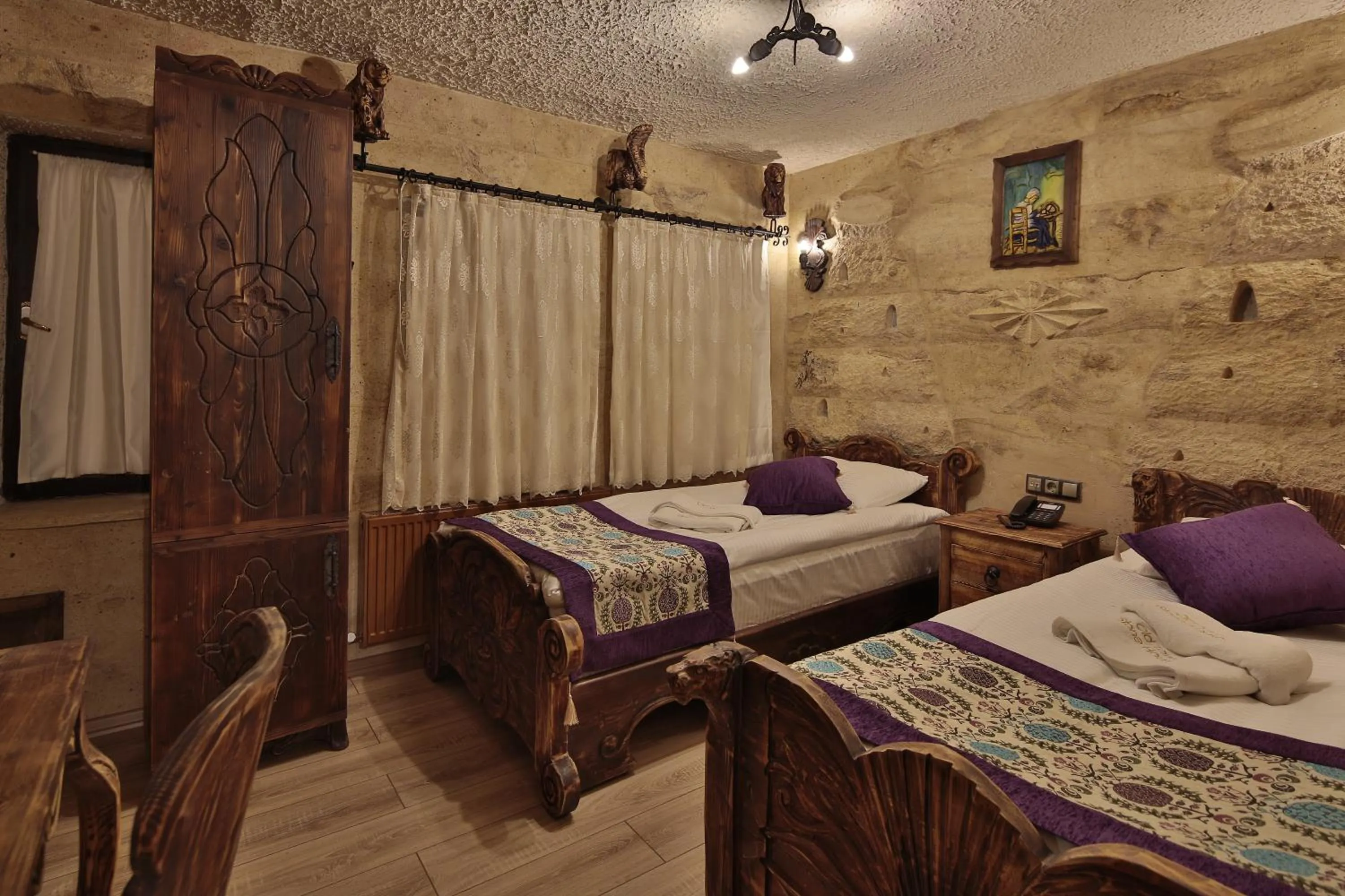 Photo of the whole room, Bed in Old Town Stone House