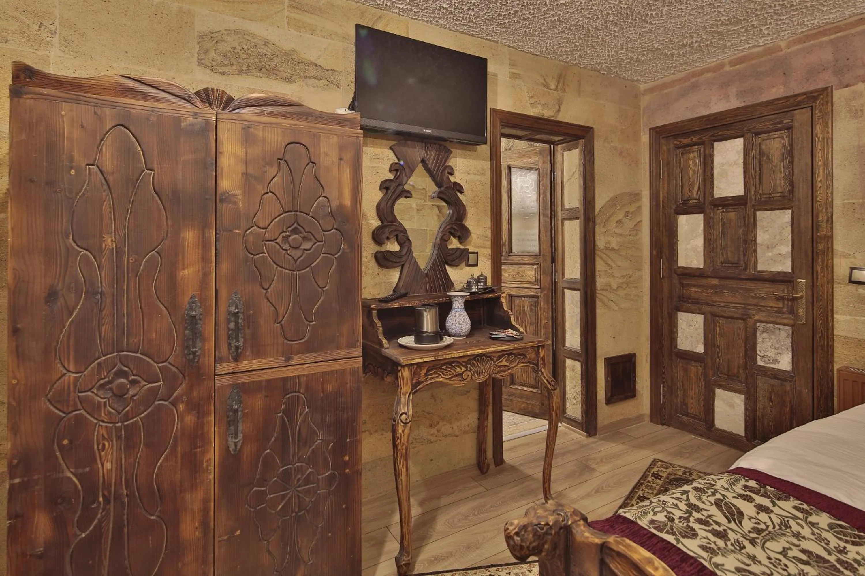 TV and multimedia, Bed in Old Town Stone House