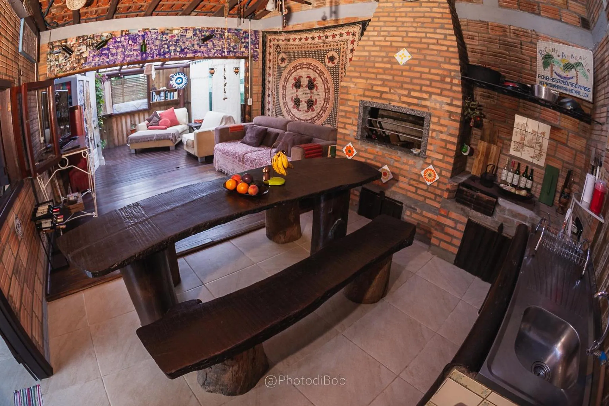 Communal lounge/ TV room in Pousada Amaravida