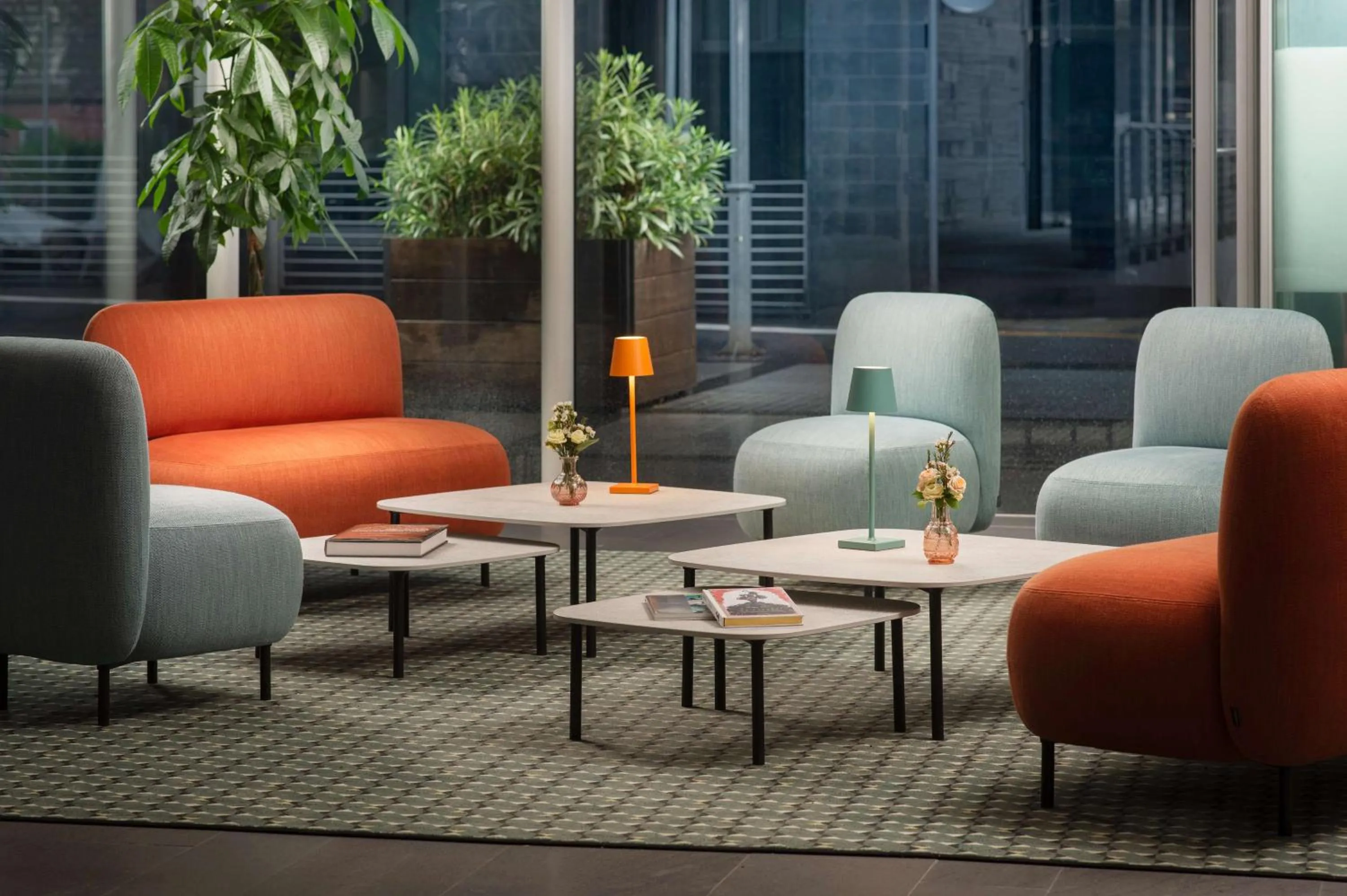 Lobby or reception in NH Savona Darsena