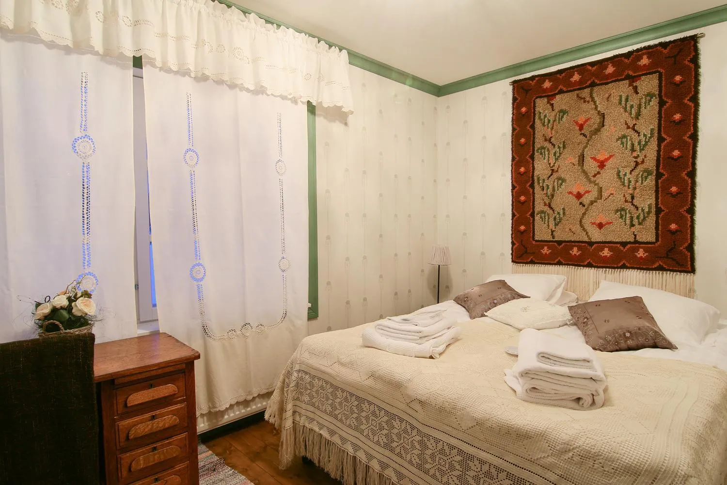 Bedroom, Bed in Elves Village Hotel