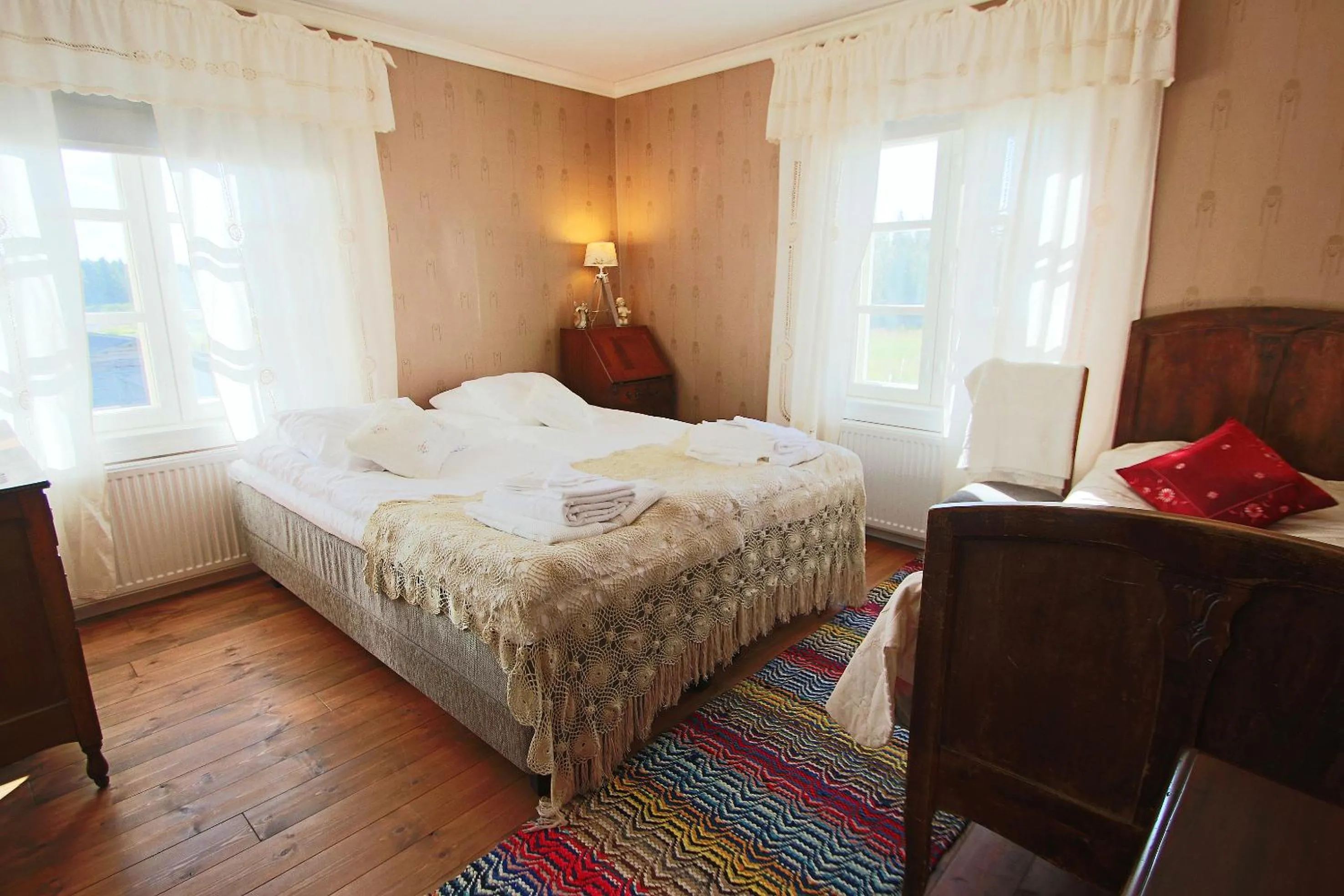 Photo of the whole room, Bed in Elves Village Hotel