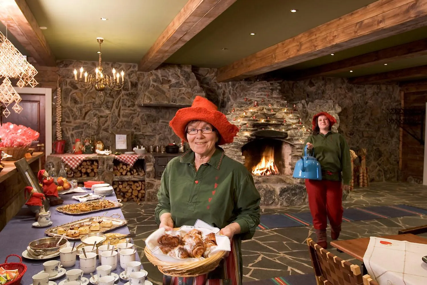 Restaurant/places to eat in Elves Village Hotel