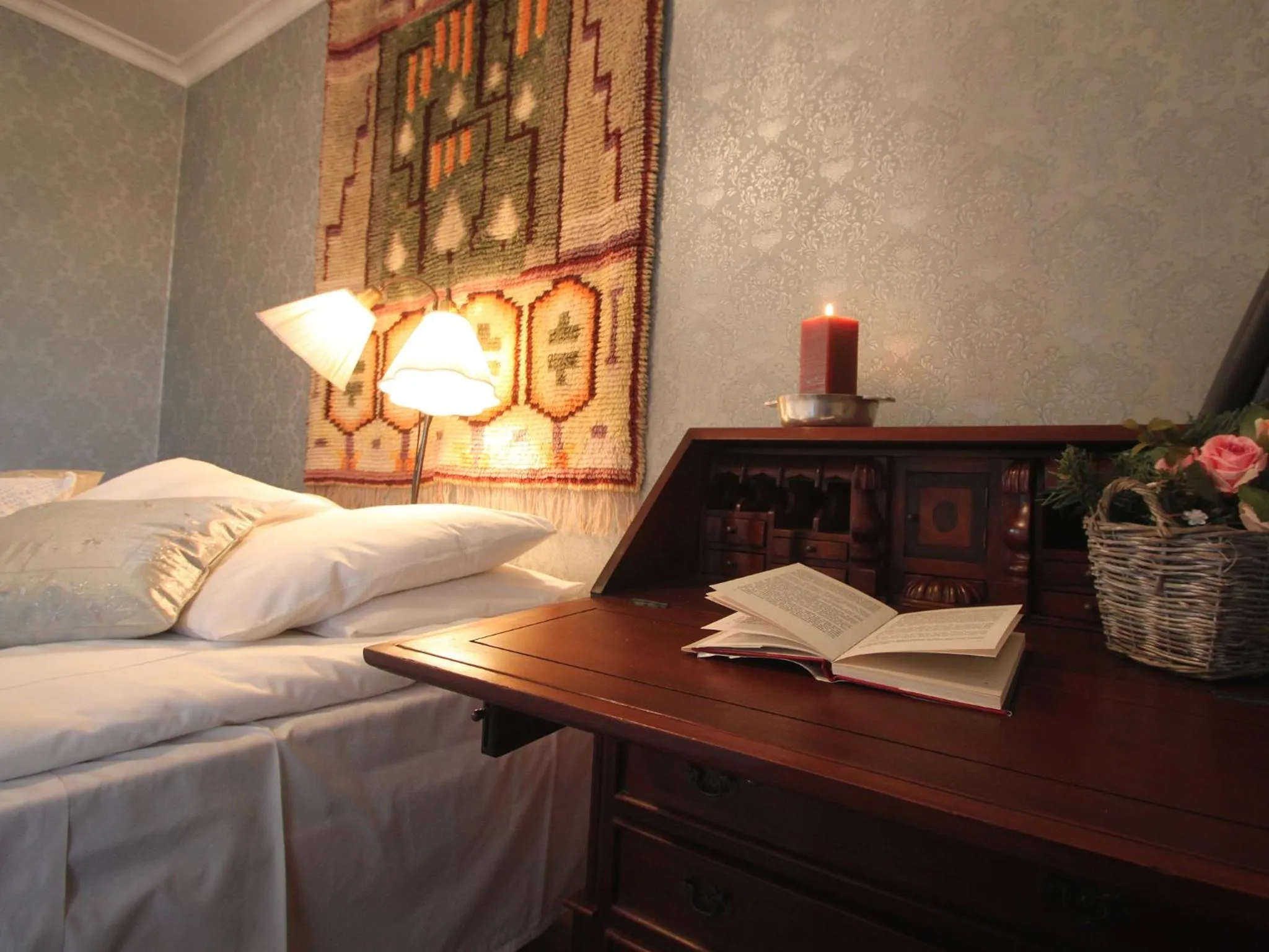 Bedroom, Bed in Elves Village Hotel