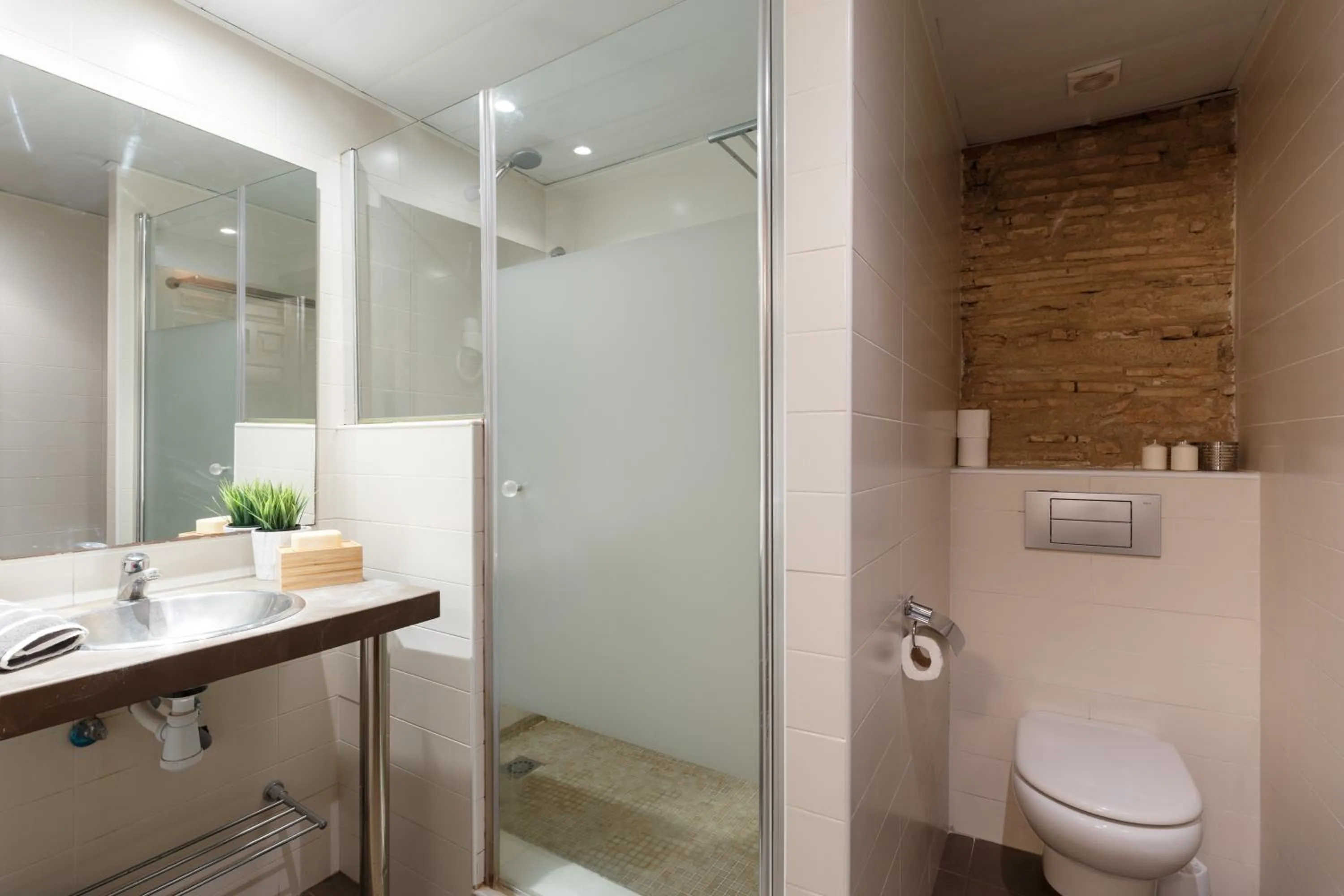 Bathroom in AinB Picasso-Corders Apartments