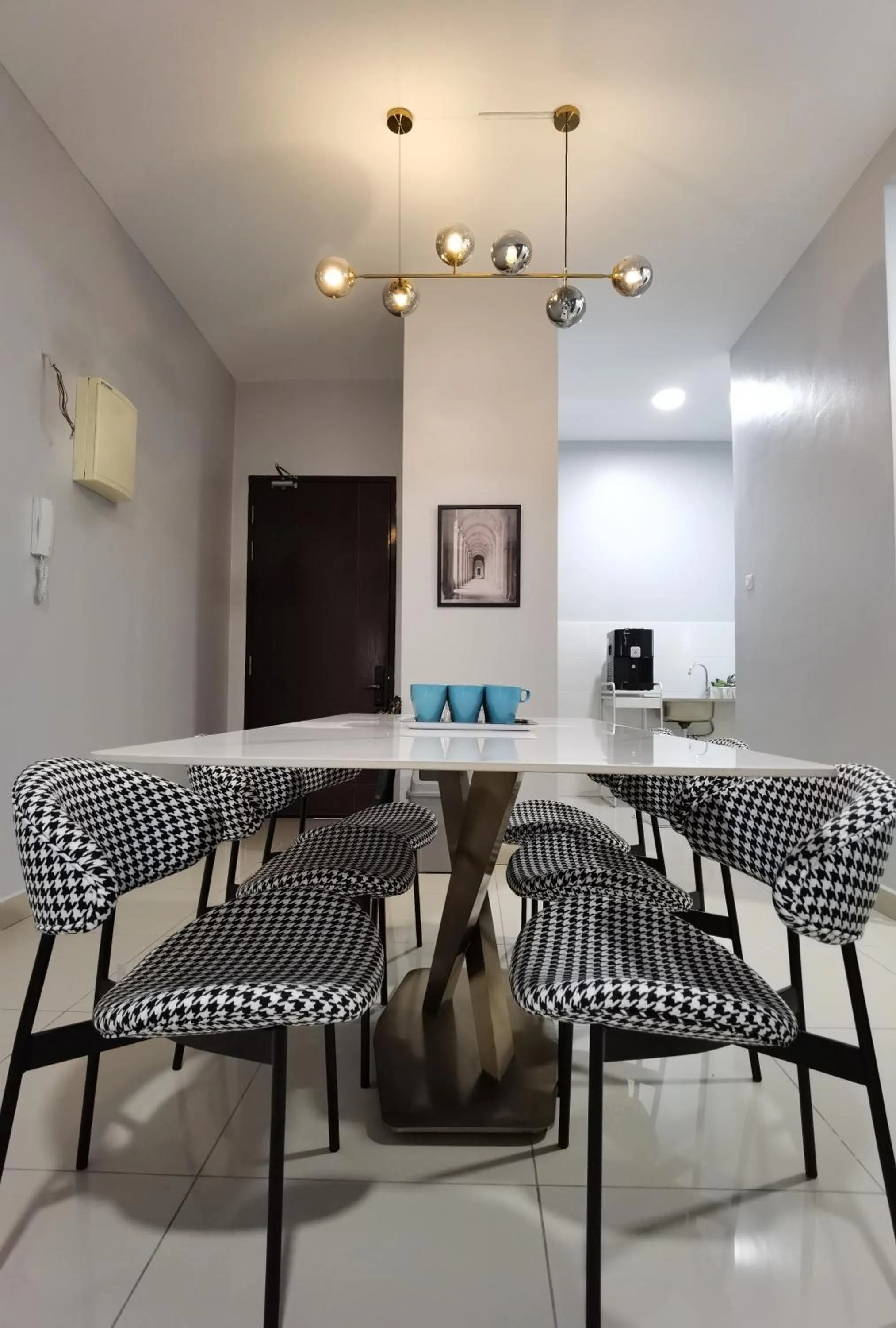 Seating area in Comfy Luxury 5 Star bed & sofa 3R2B 2carpark WiFi