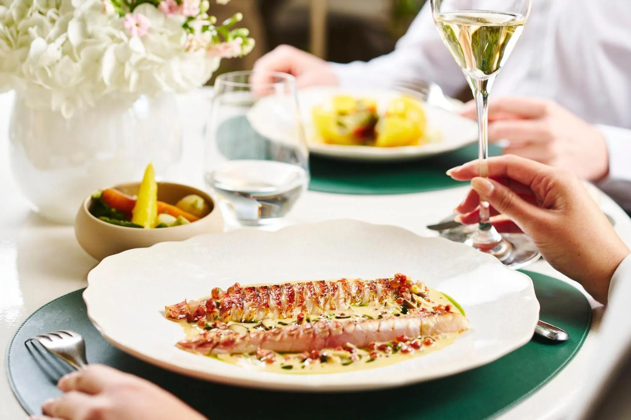 Restaurant/places to eat in Mandarin Oriental, Paris