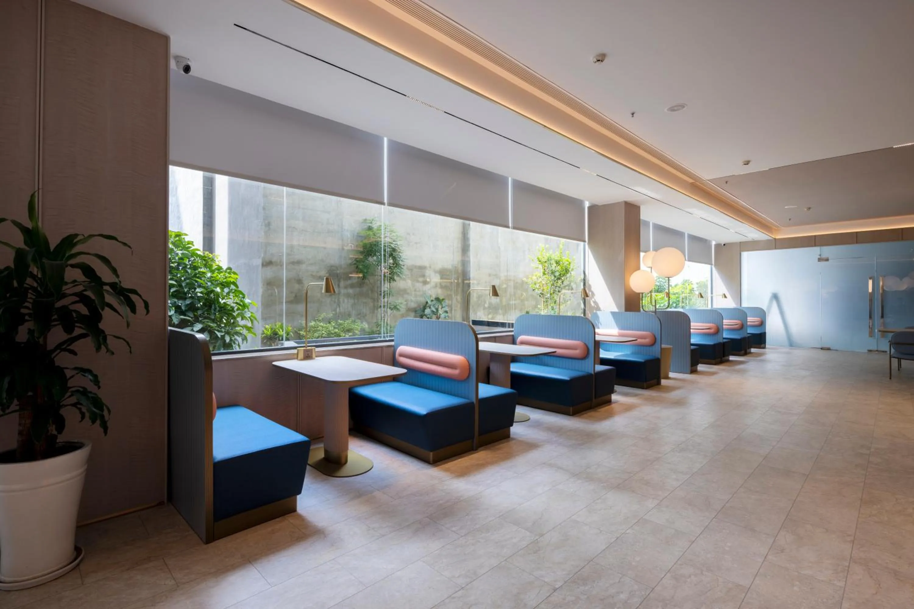 Lobby or reception in HANTING HOTEL HO CHI MINH City - 胡志明汉庭国际中心酒店